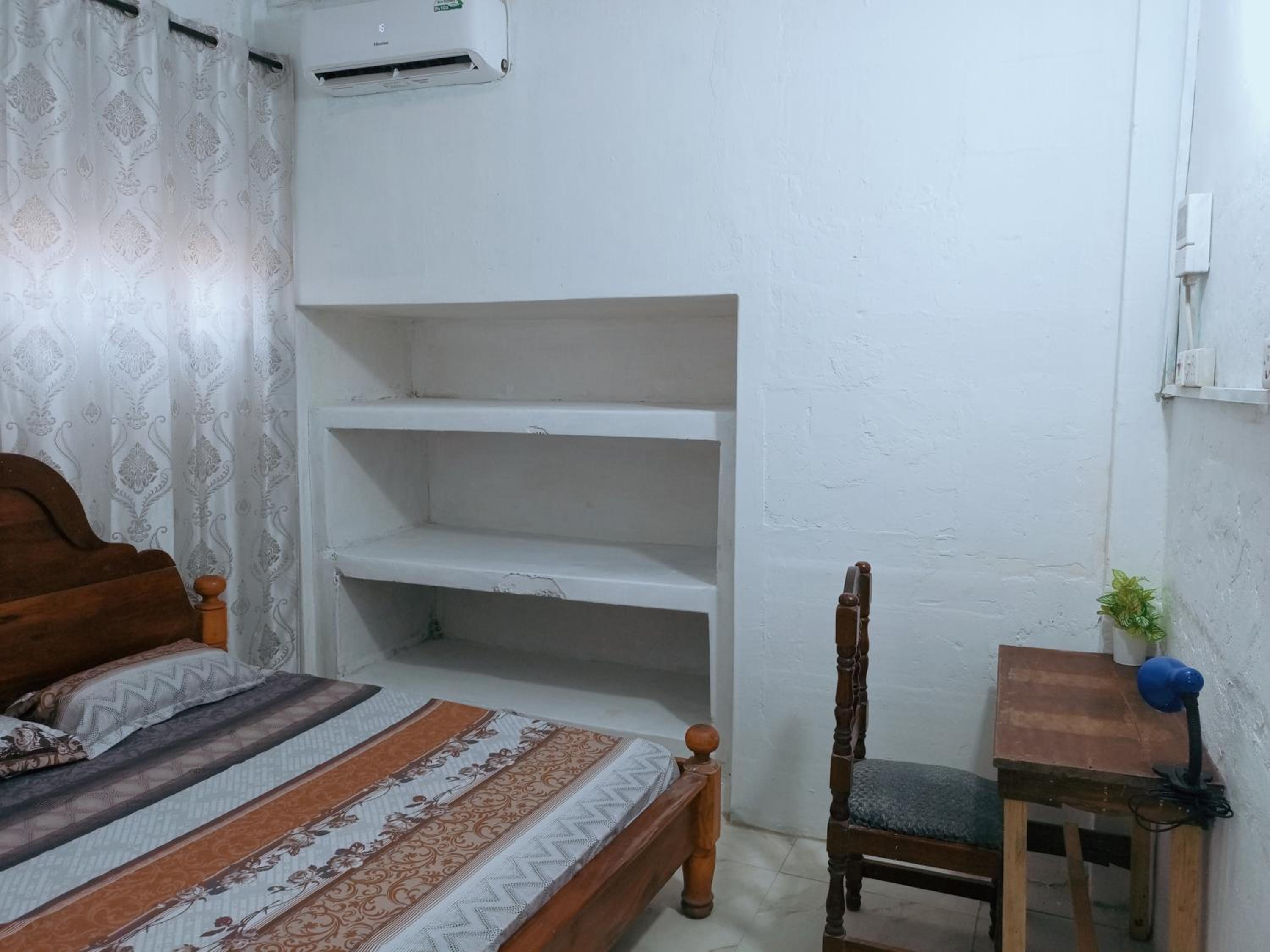 Deluxe Double Room (2 Adults + 1 Child)