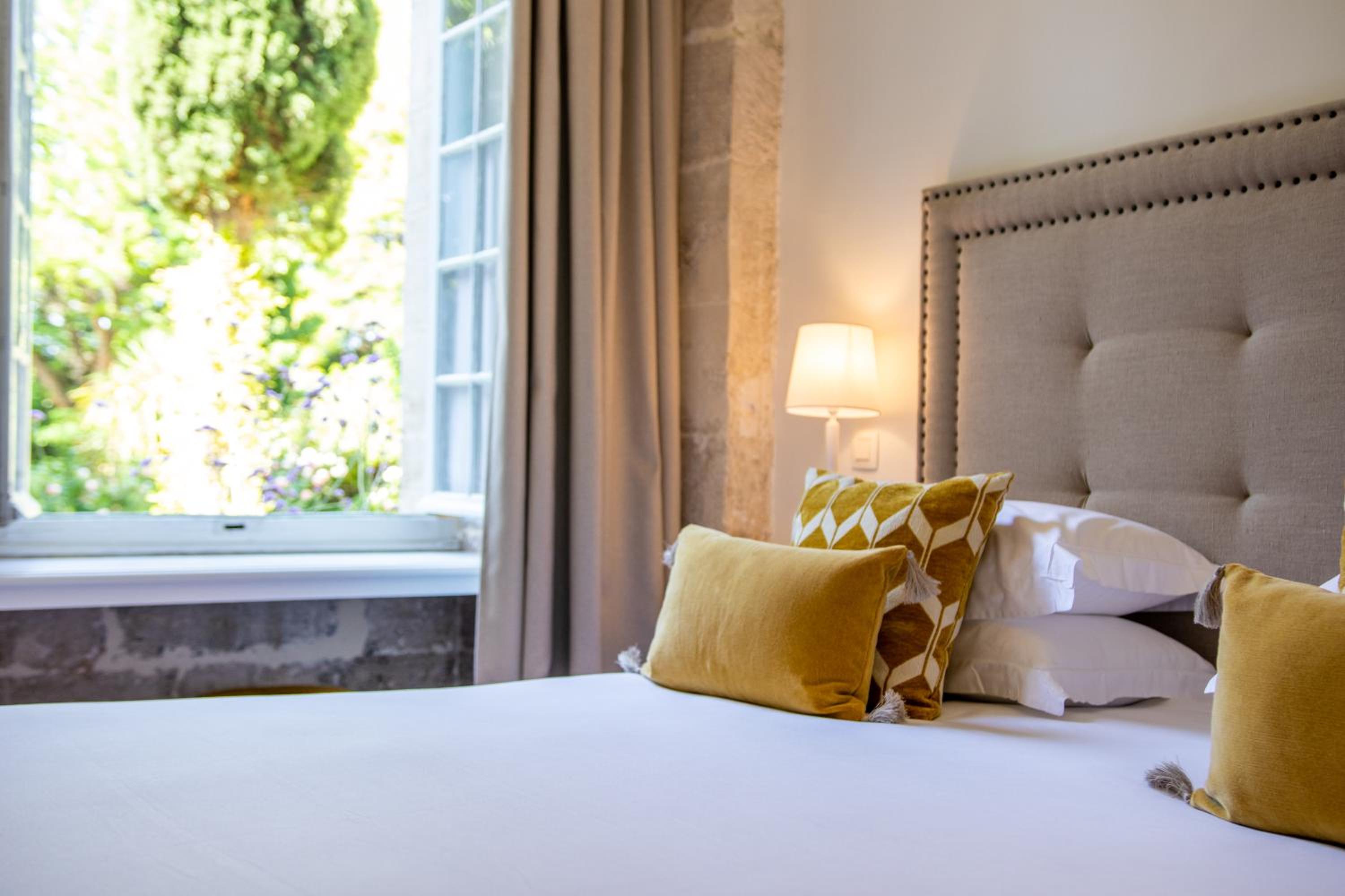 Deluxe Double Room with Garden View - Photo 3