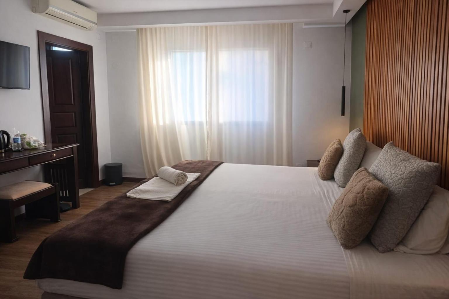 Junior Suite with Garden View photo 2