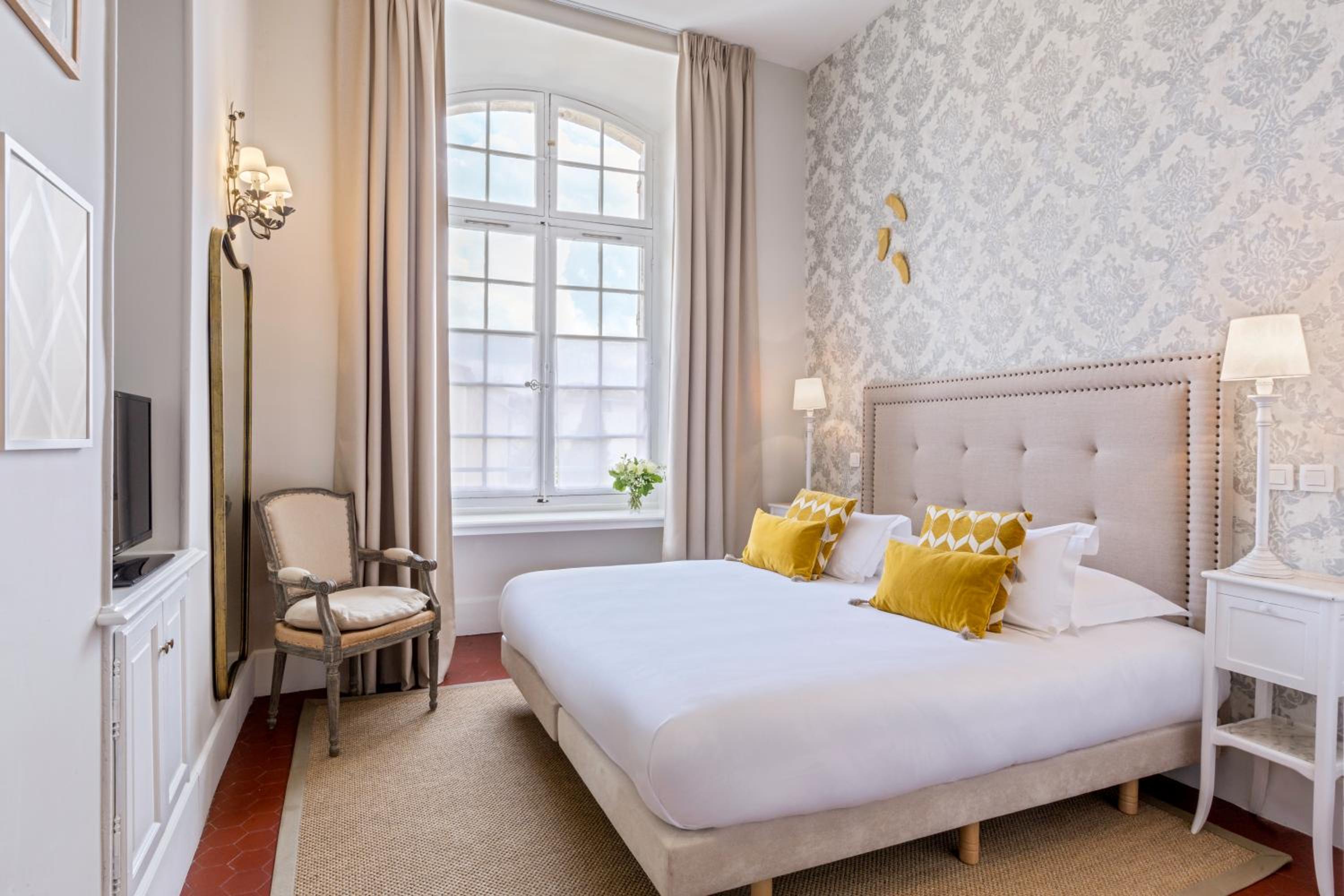 Standard Double Room - Photo 1
