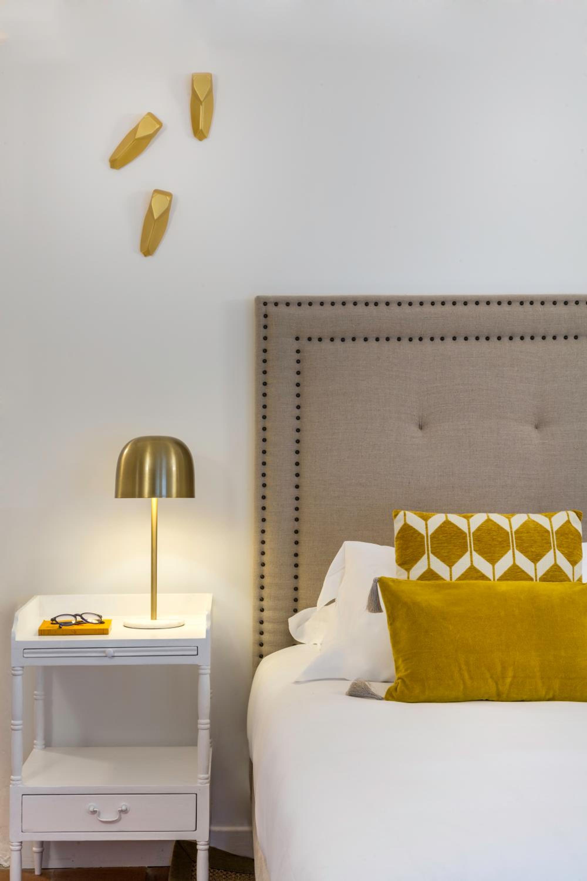 Standard Double Room - Photo 3