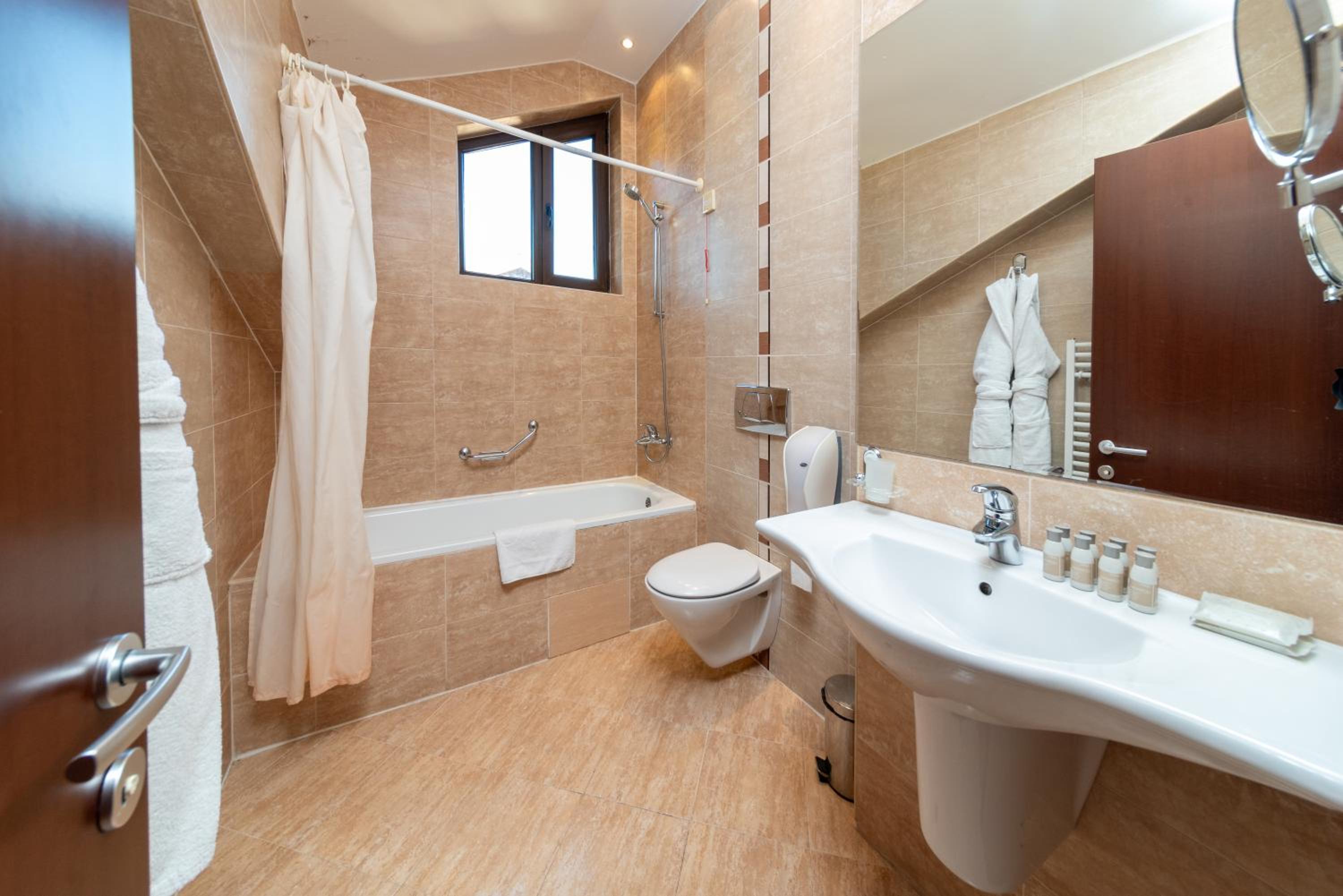 Family Suite Maisonette - Self Catering photo 1