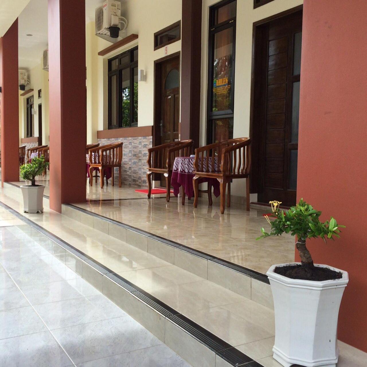 Family Room - Photo 14