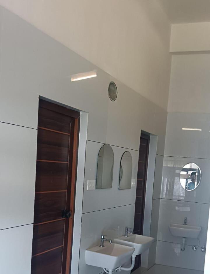 Mixed Dormitory Room