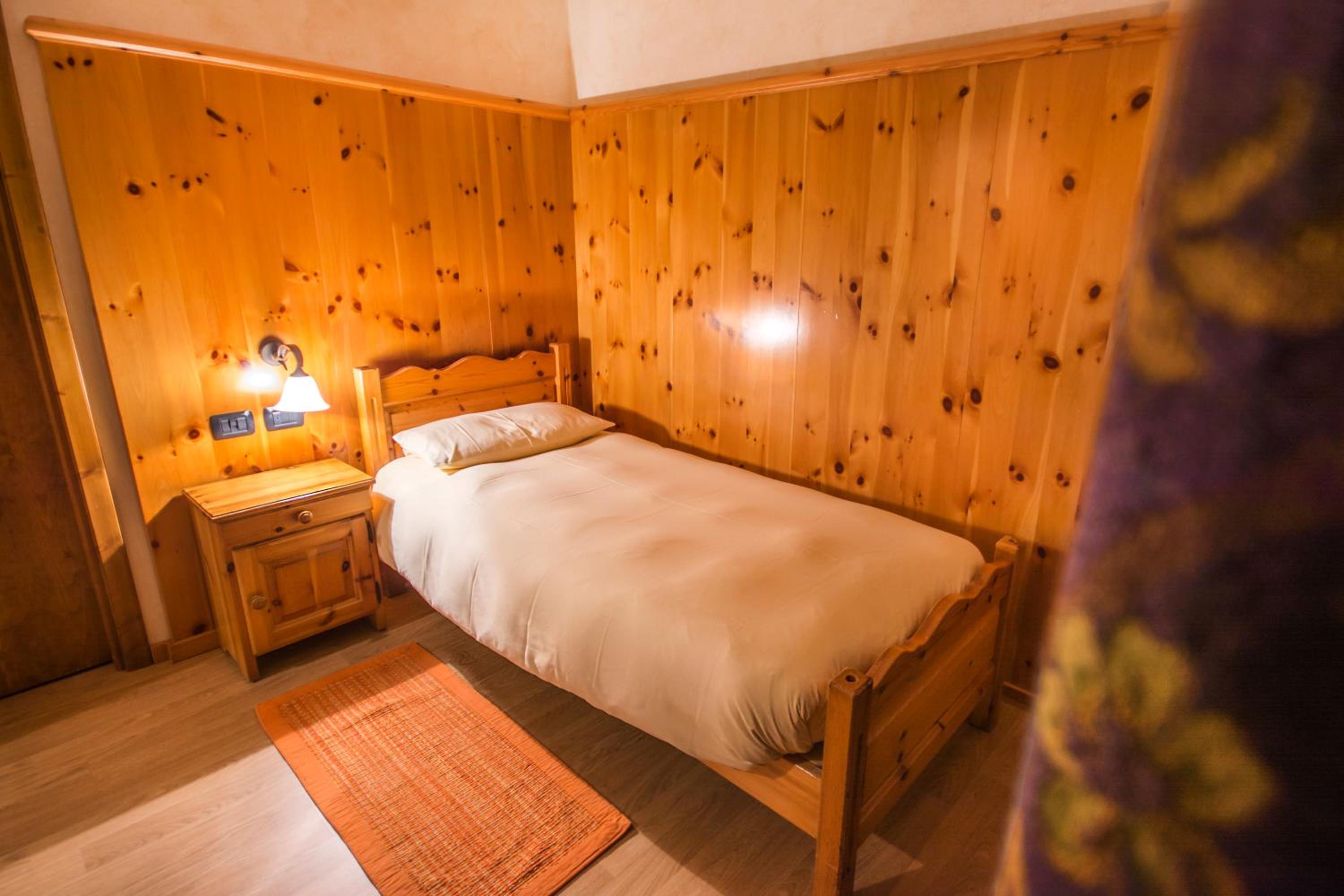 Single Room photo 3
