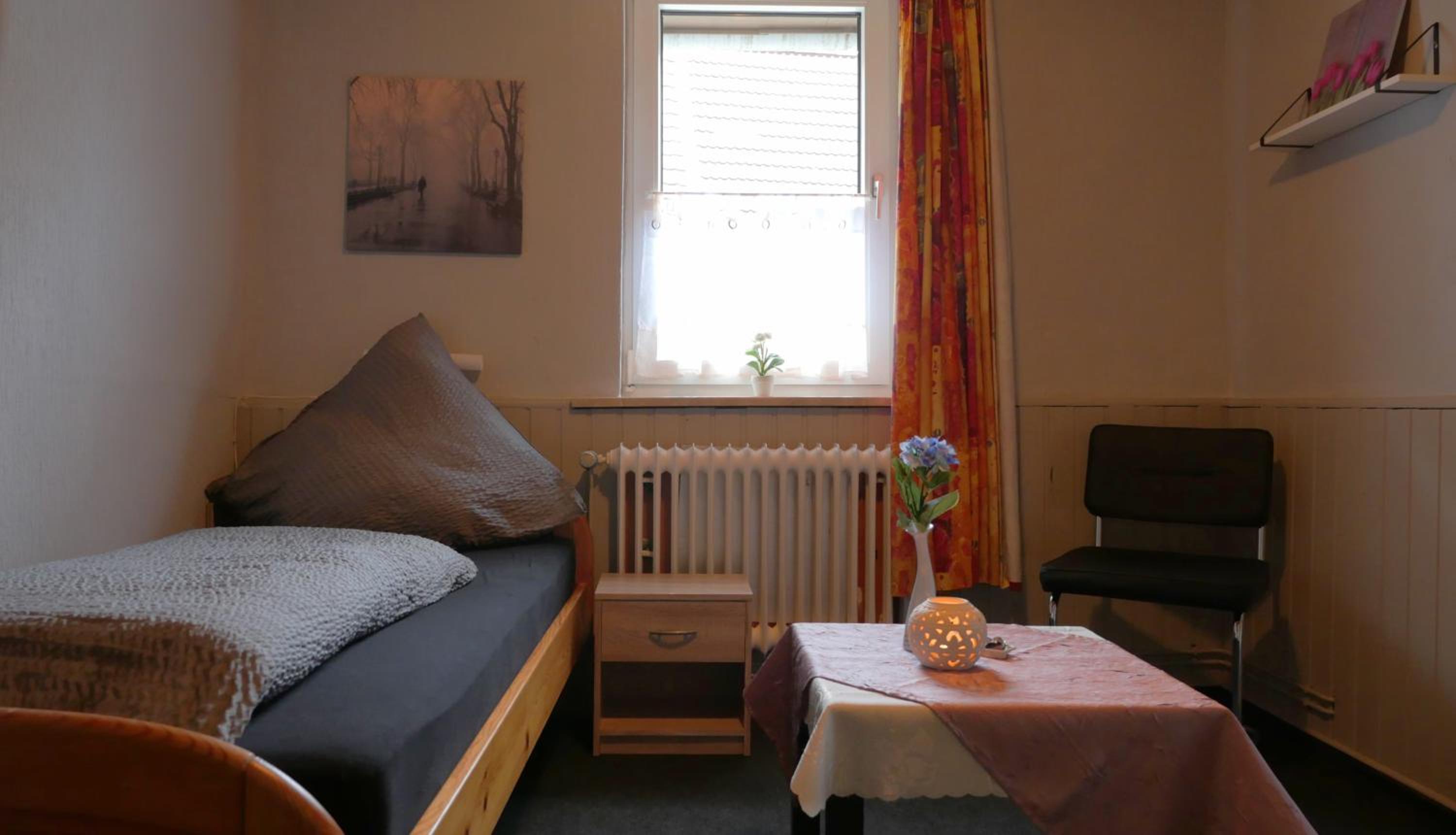 Single Room photo 2