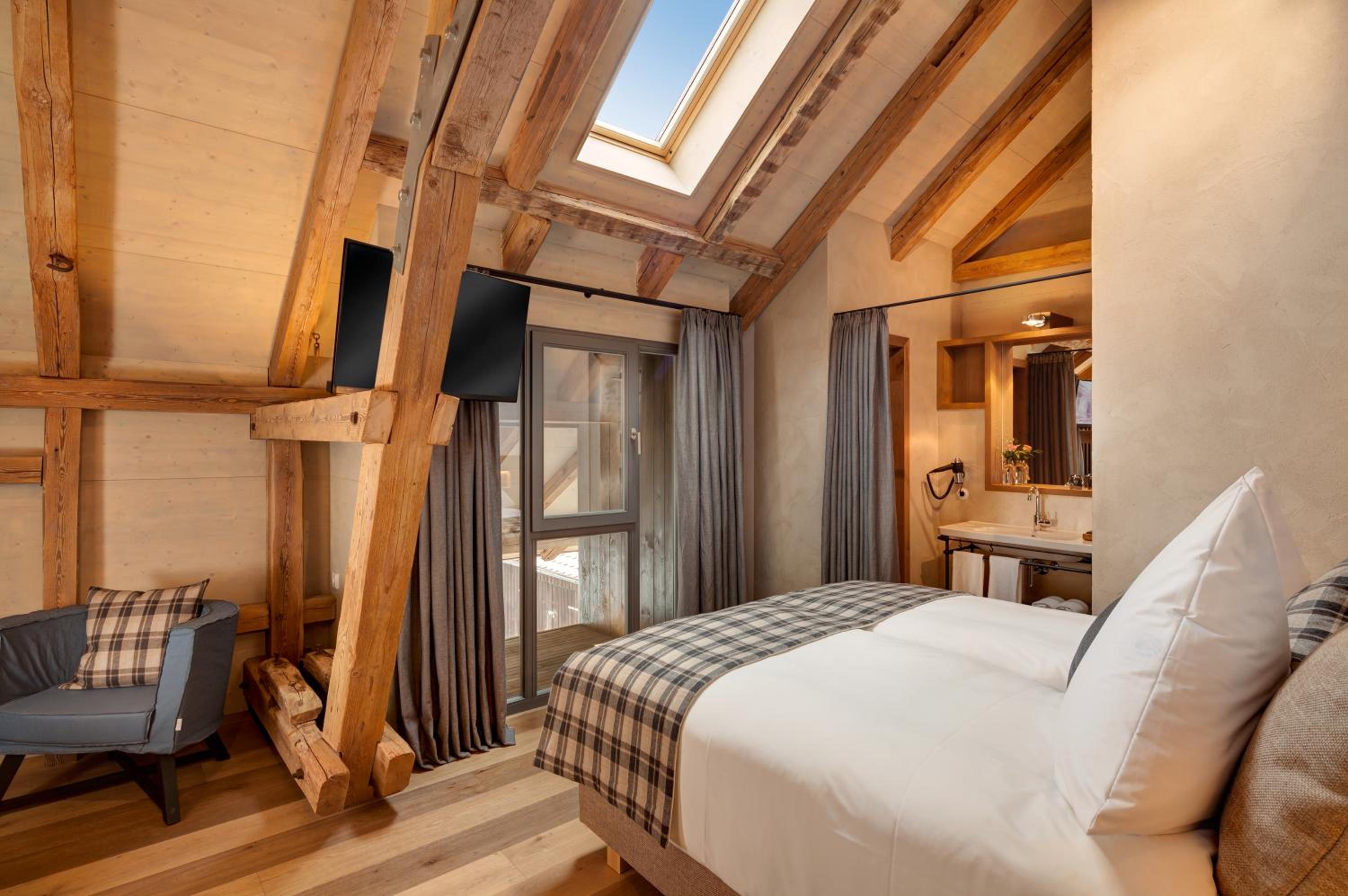 Small Double Room photo 2