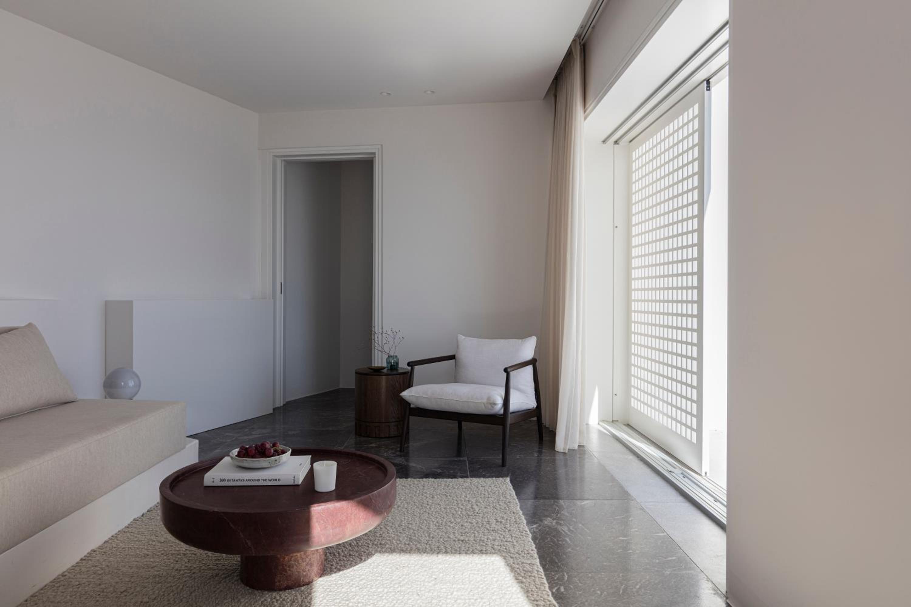 One-Bedroom Villa - Photo 2