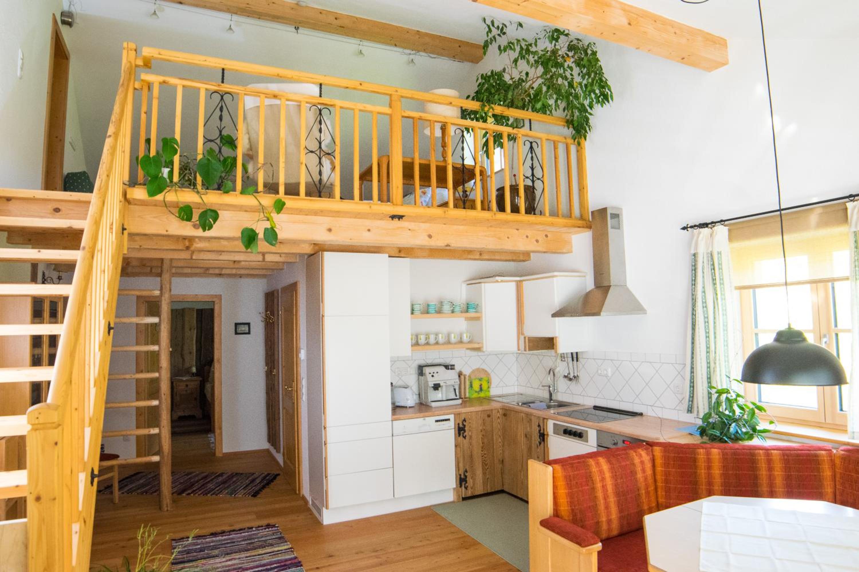 Apartment - Split Level photo 3