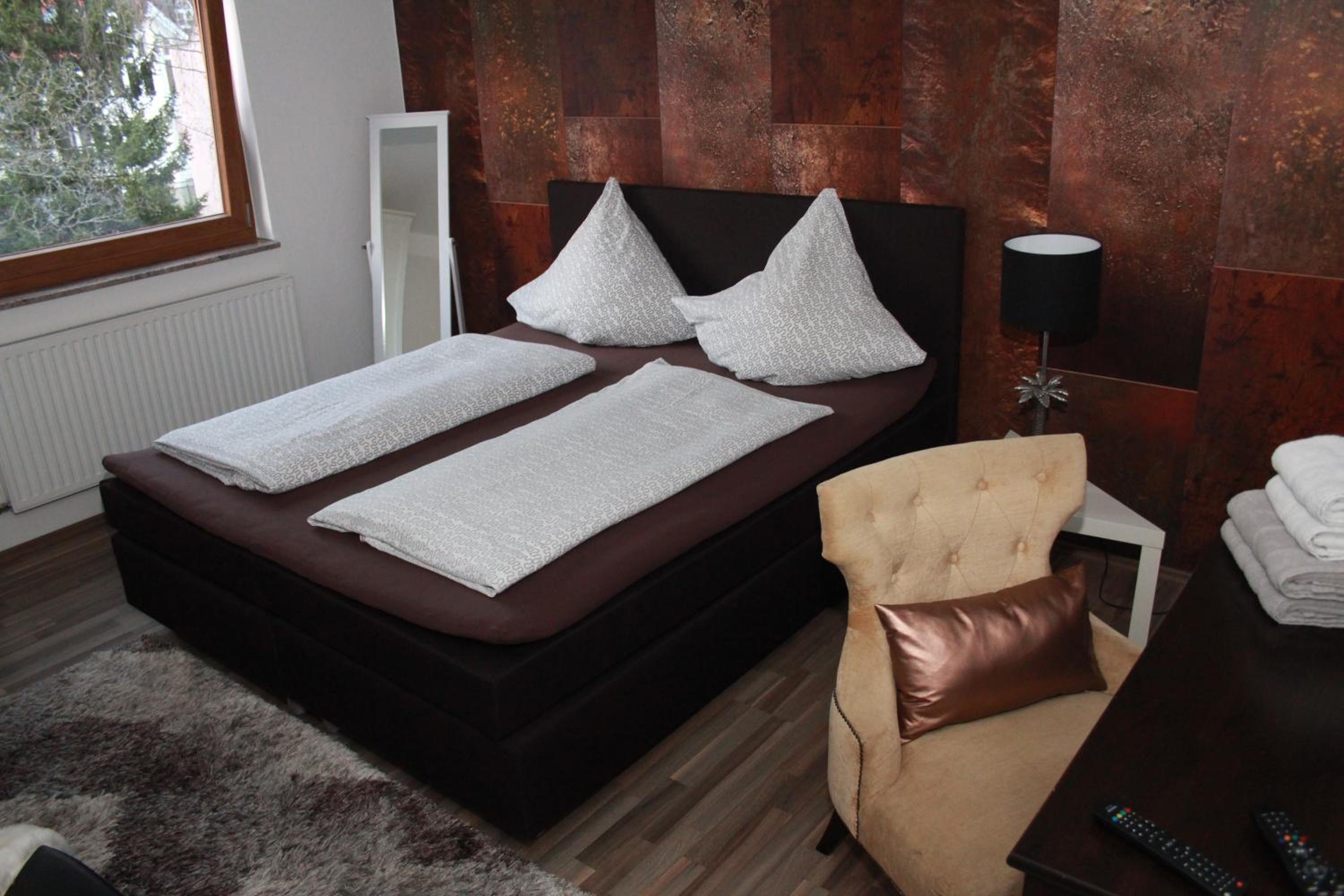 Double Room with Shared Bathroom photo 1