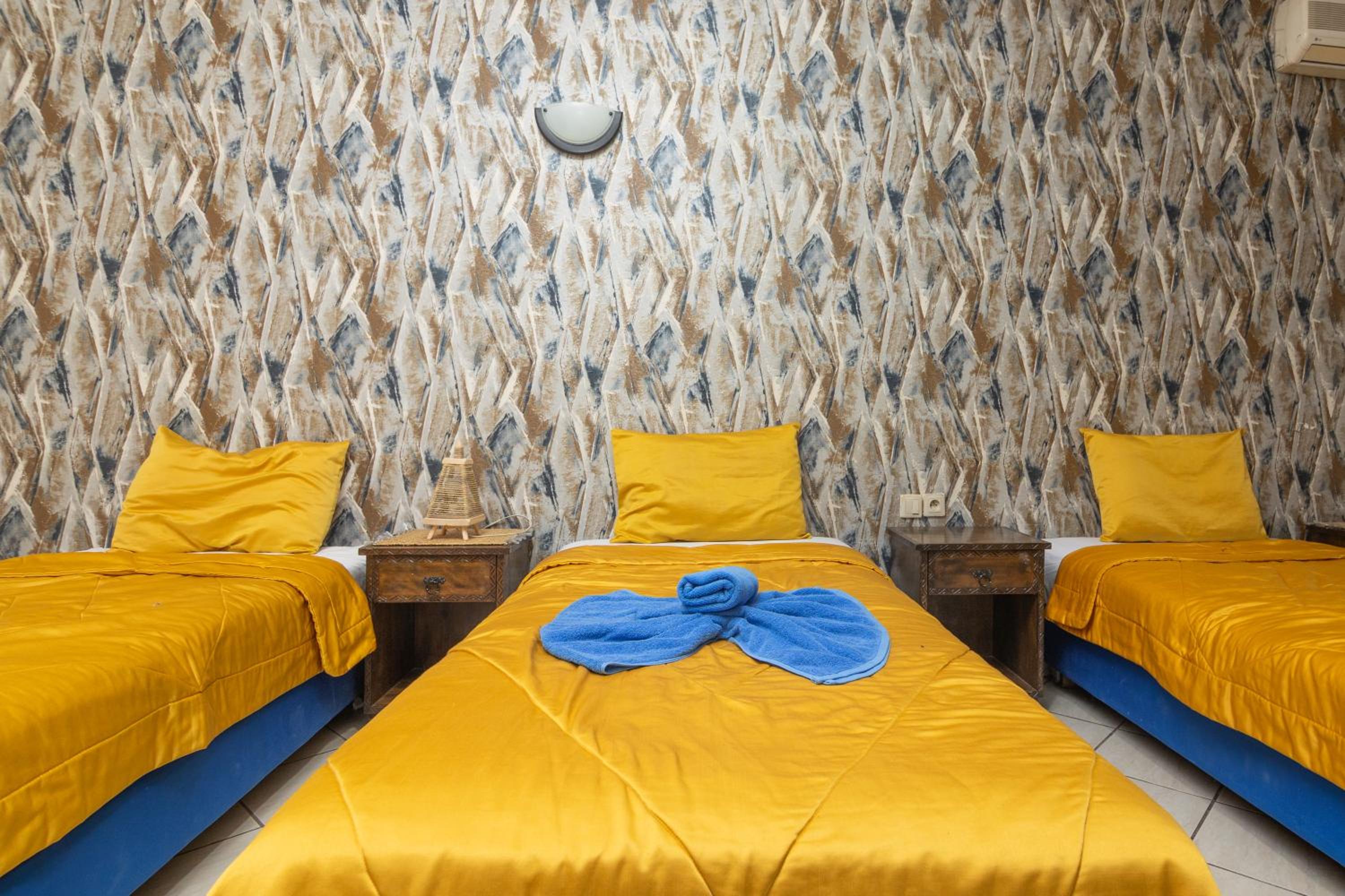 Triple Room