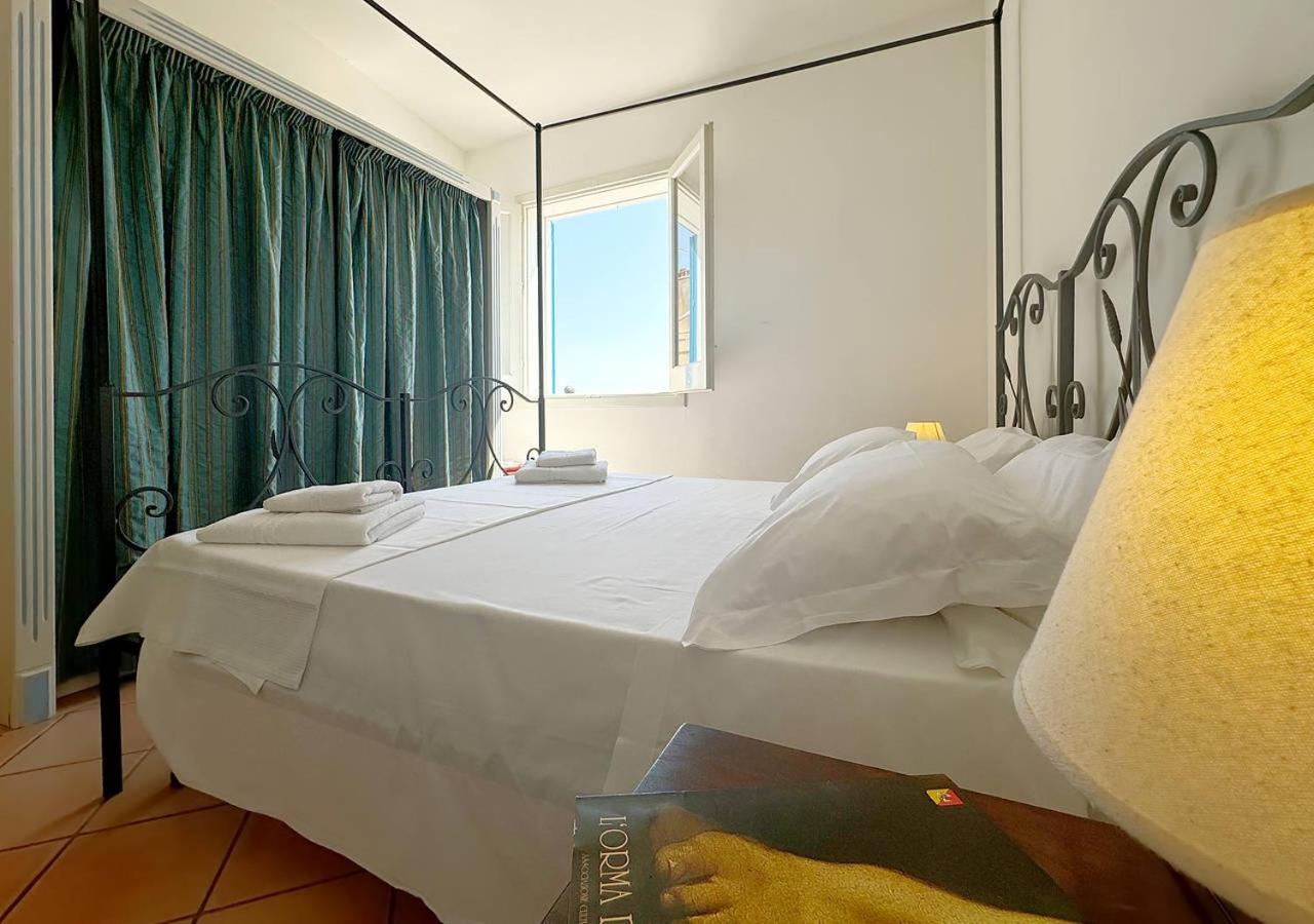 One-Bedroom House photo 3