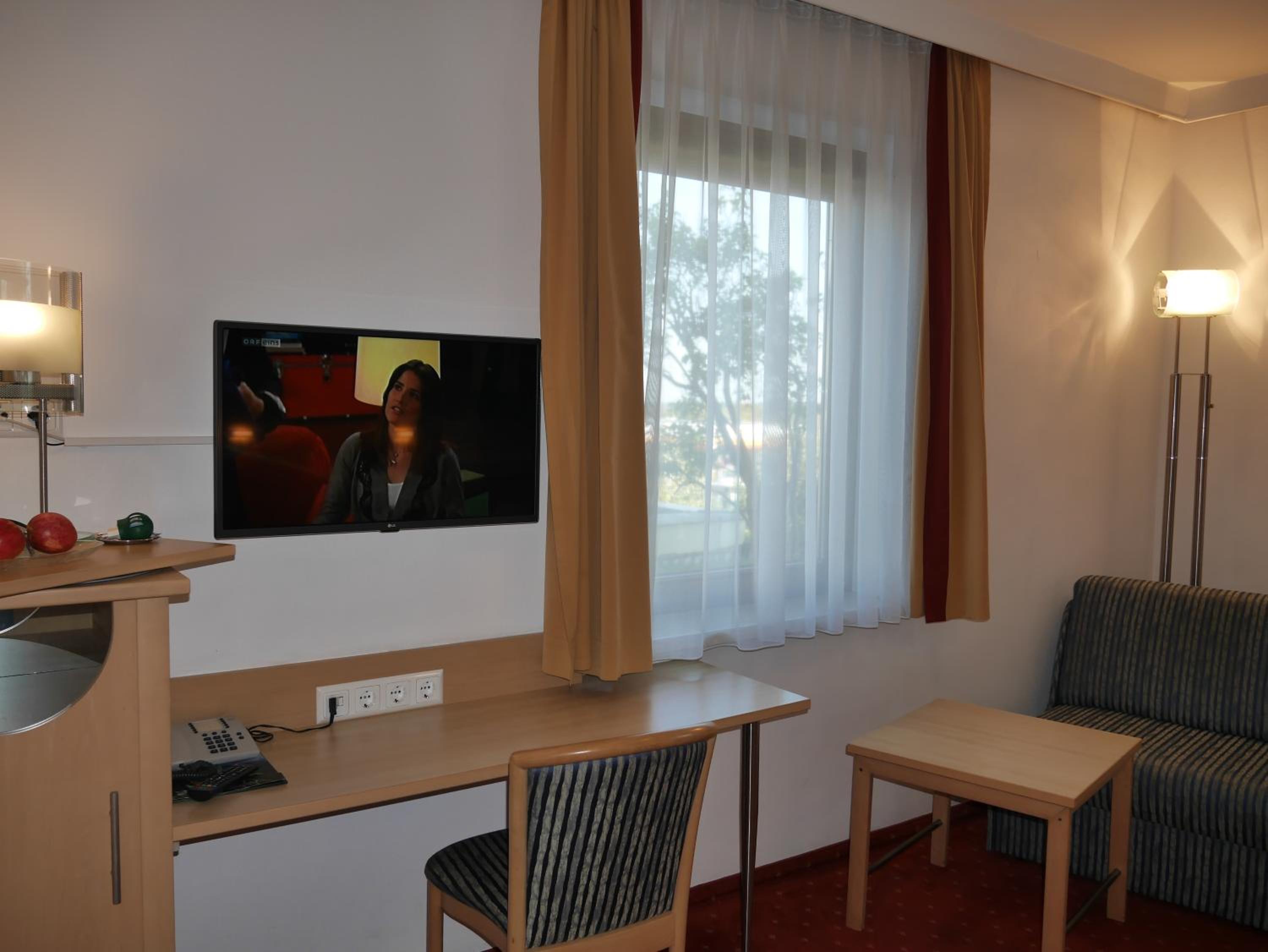 Double or Twin Room - Photo 37