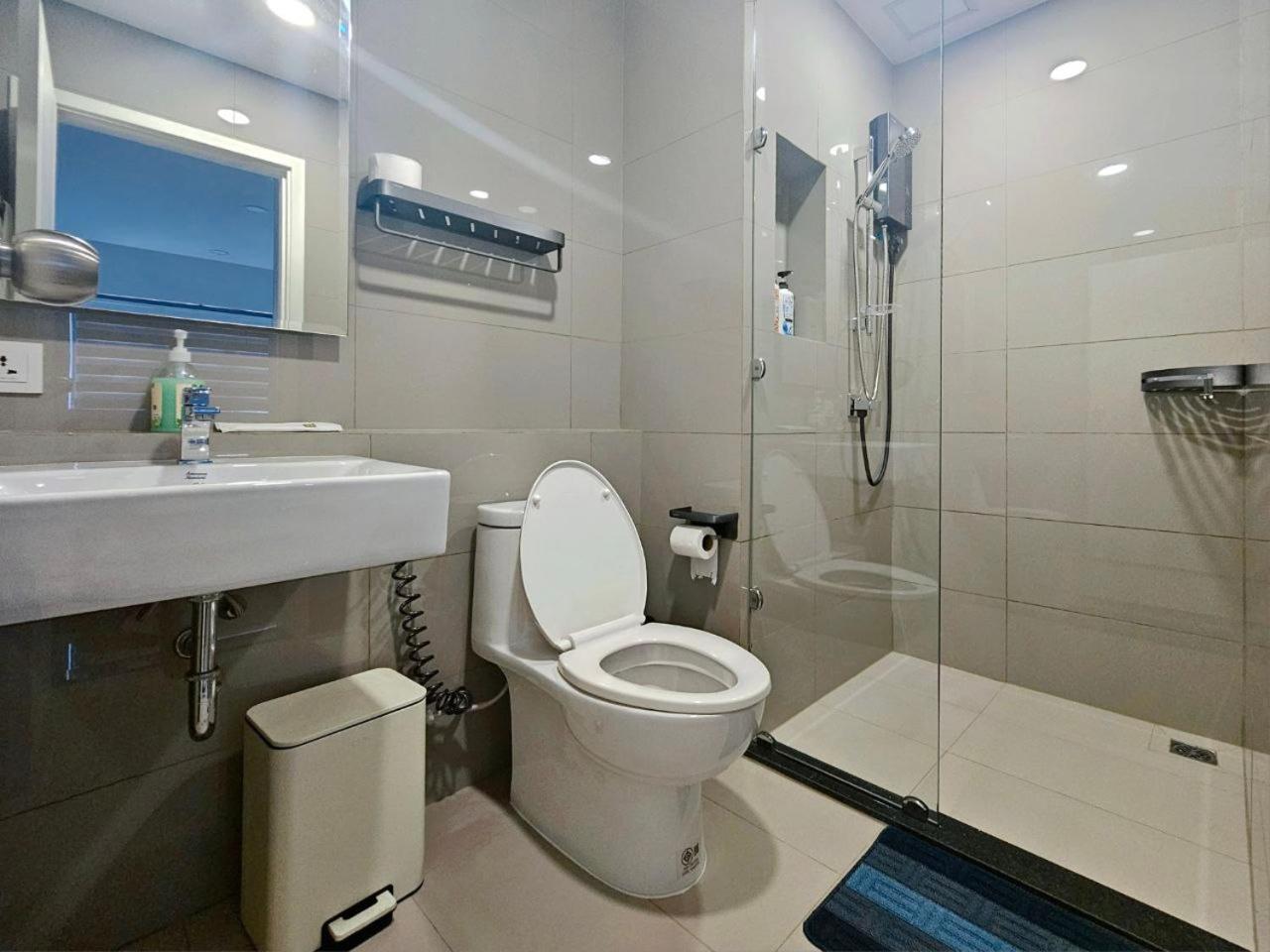 Two-Bedroom Apartment with Balcony photo 3