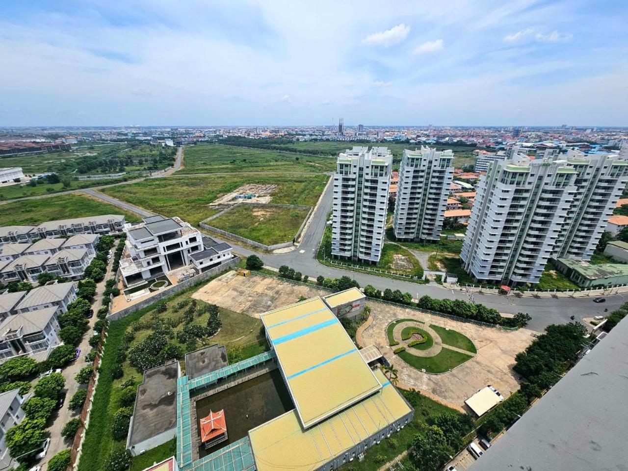 Two-Bedroom Apartment with Balcony photo 1