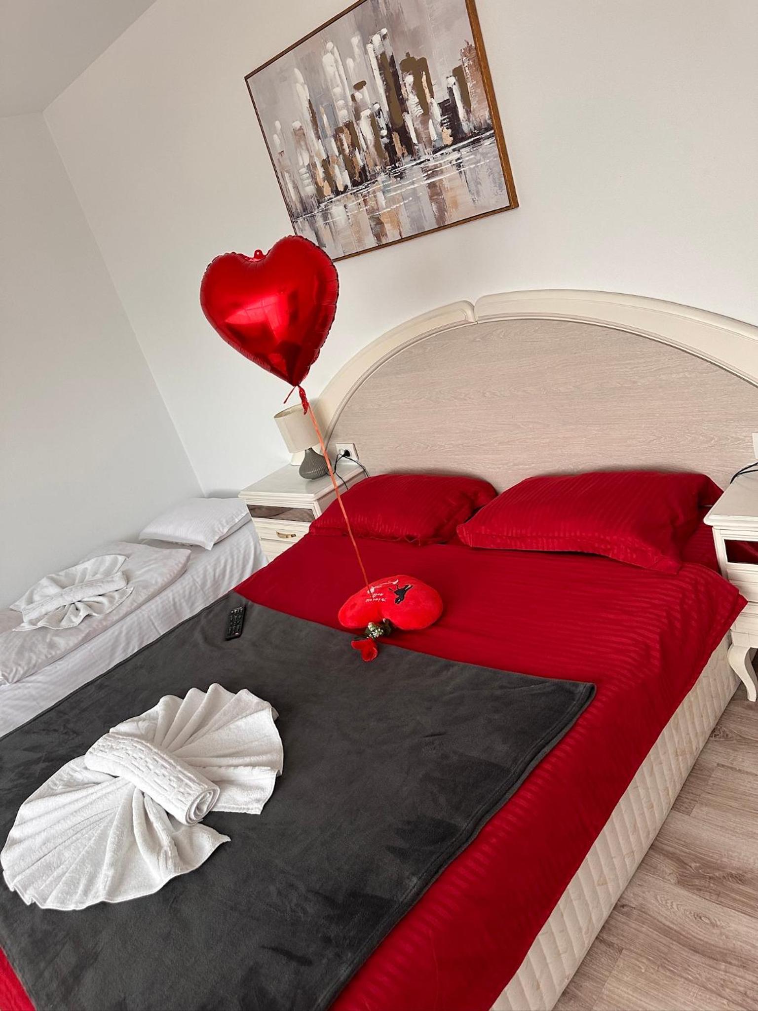 Deluxe Triple Room photo 2
