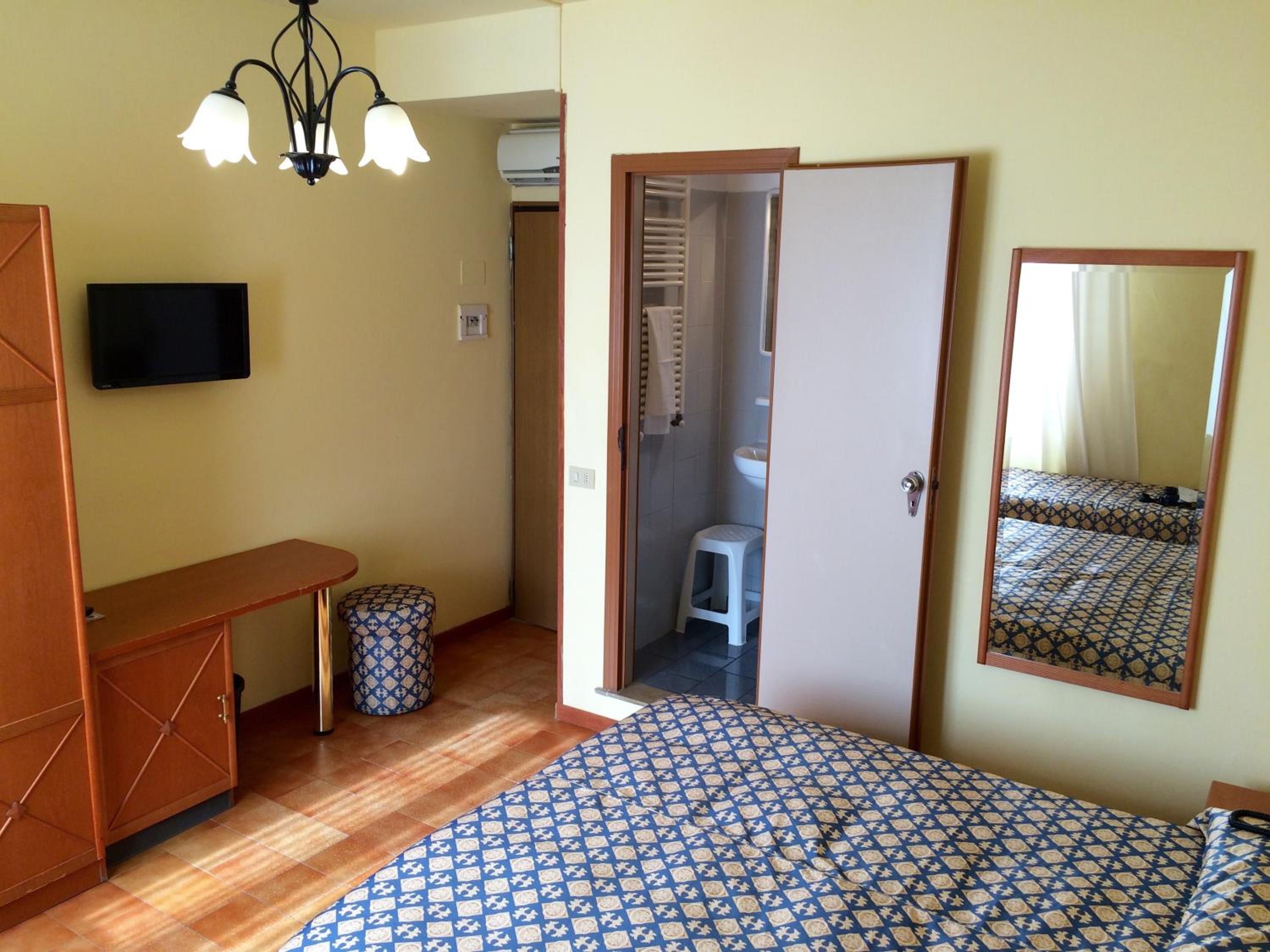 Triple Room photo 3