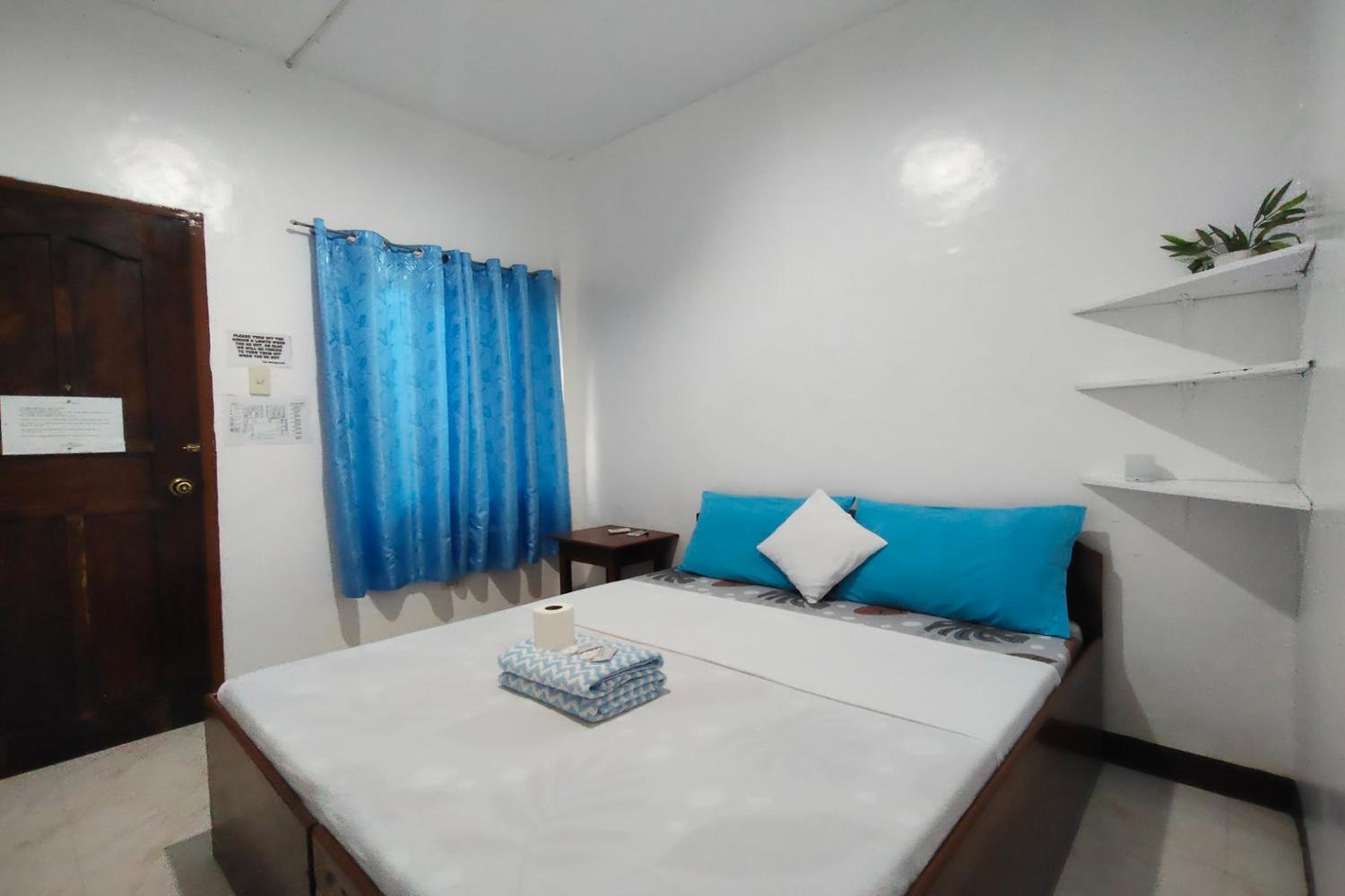 Standard Double Room photo 3