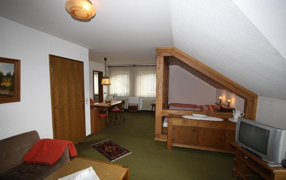 One-Bedroom Apartment photo 1