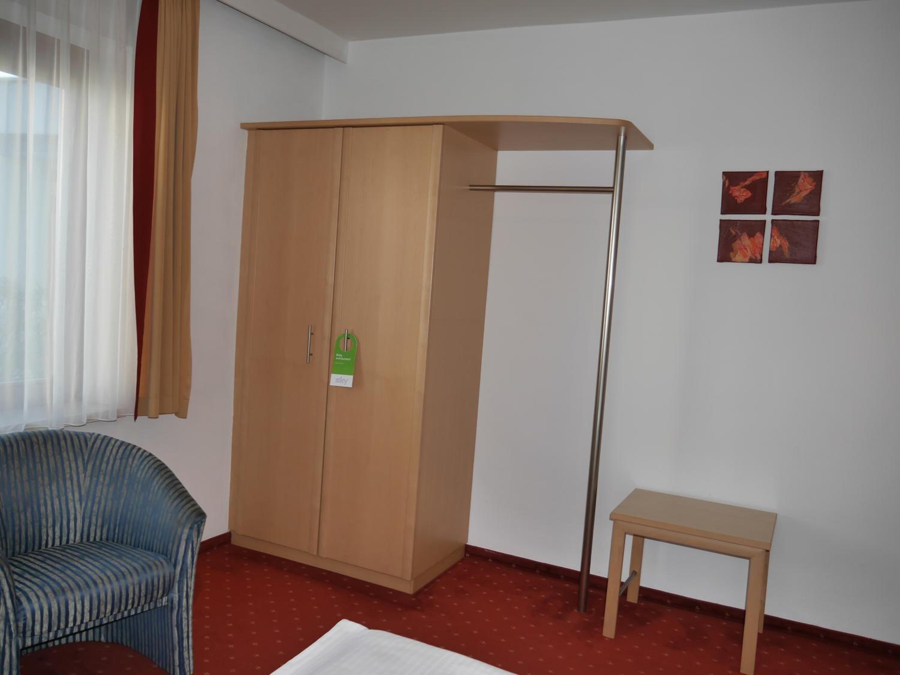 Double or Twin Room - Photo 24