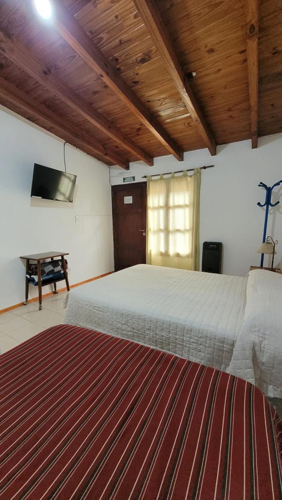 Triple Room with Private Bathroom photo 2