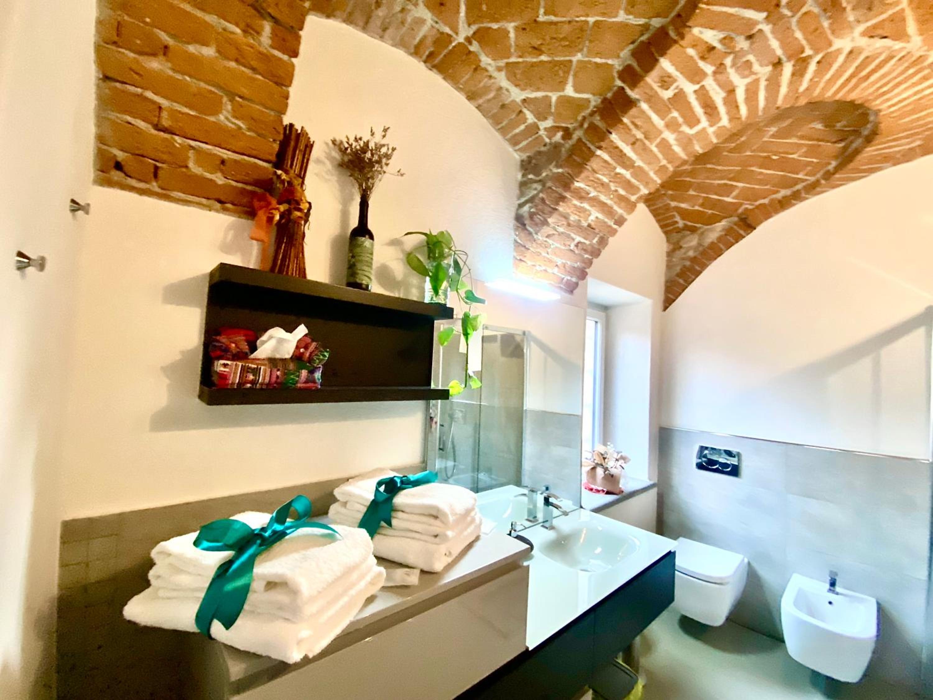 Double or Twin Room with Private Bathroom photo 2