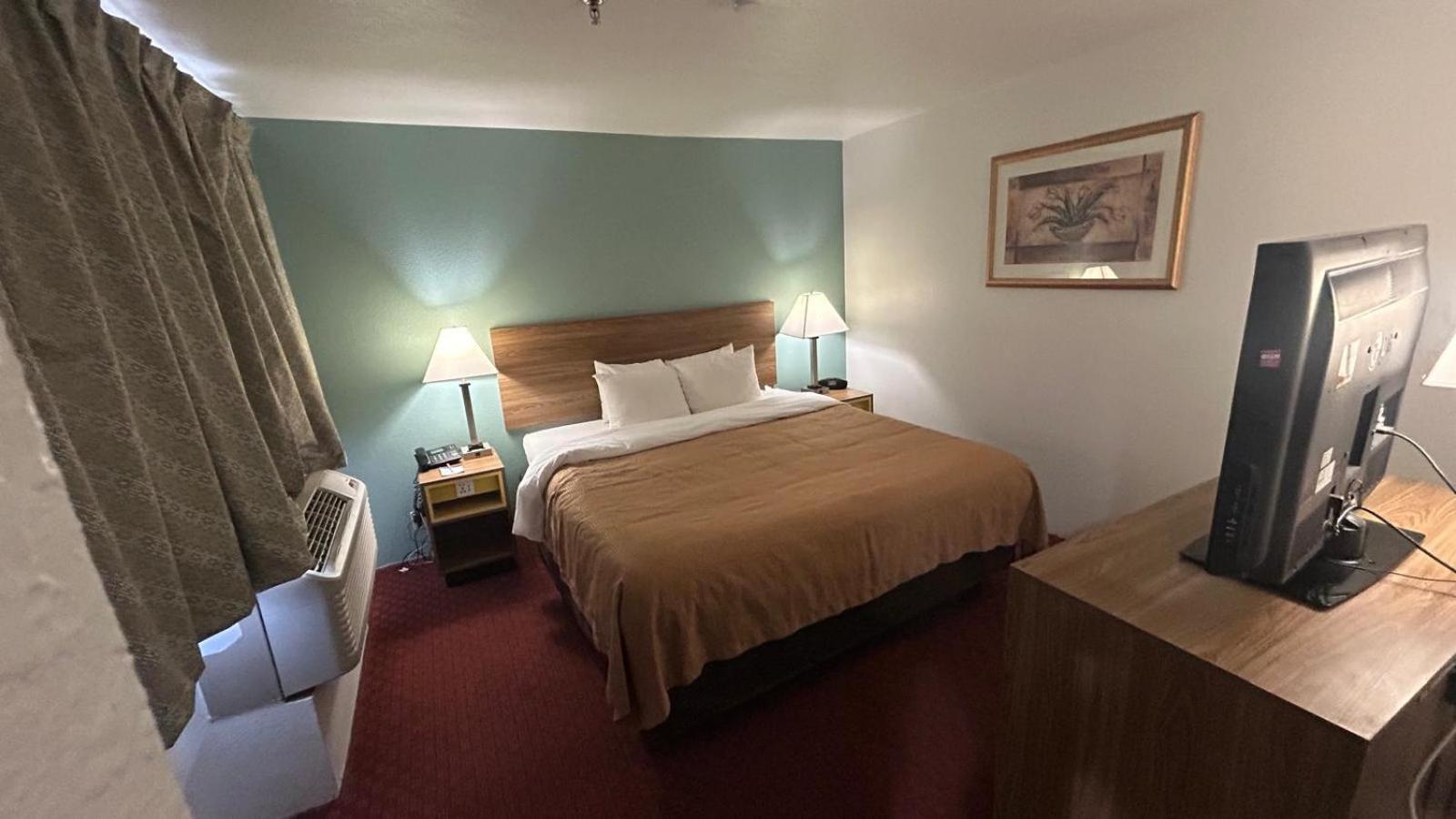 One-Bedroom Suite with Two Queen Beds - Non-Smoking