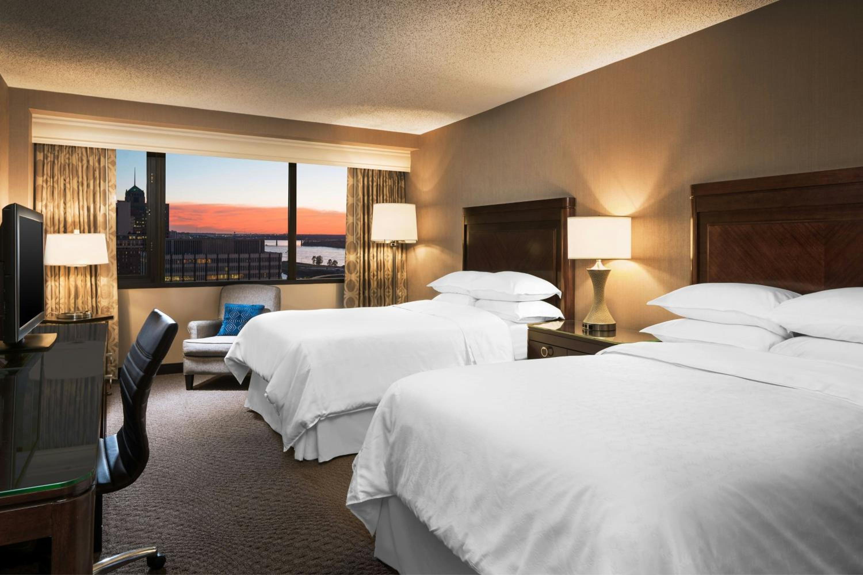 Traditional Double Room with Two Double Beds - Photo 3