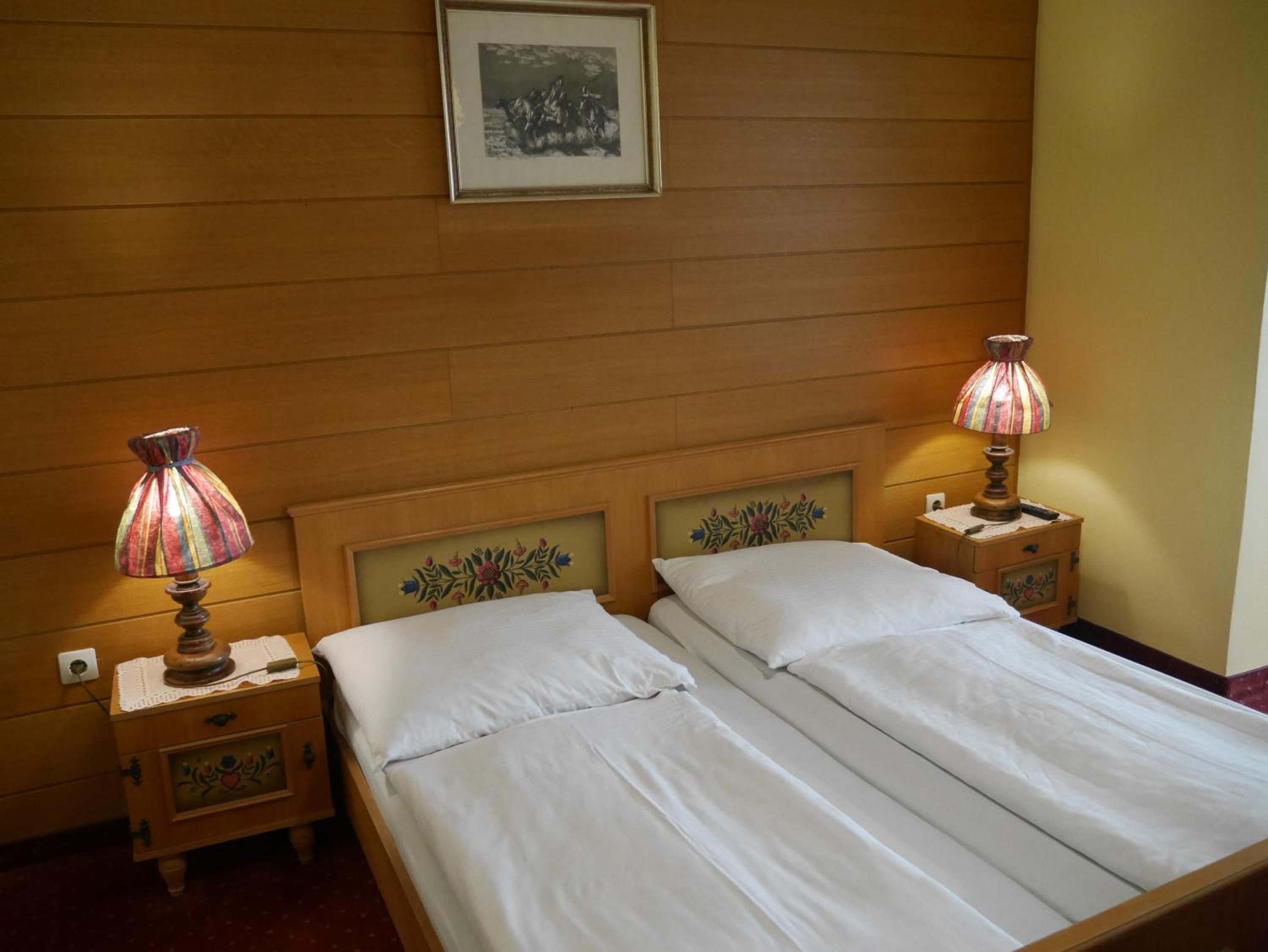 Double or Twin Room - Photo 32