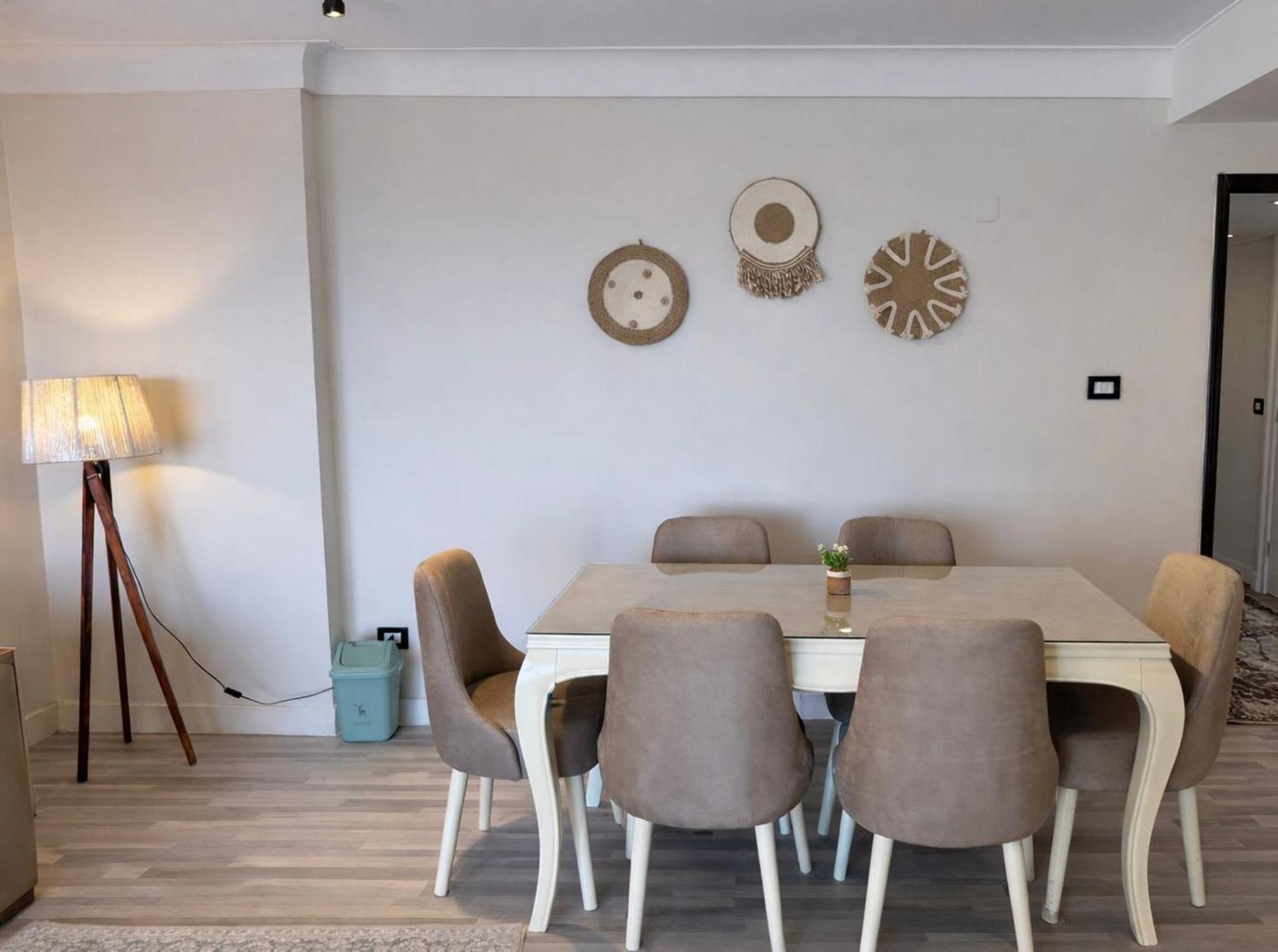 Two-Bedroom Apartment with Balcony and Sea View photo 2