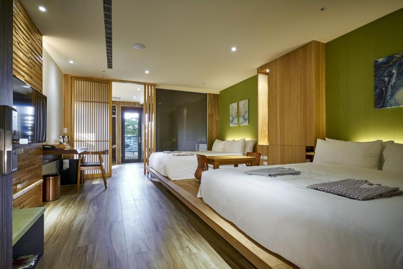 Queen Room with Balcony