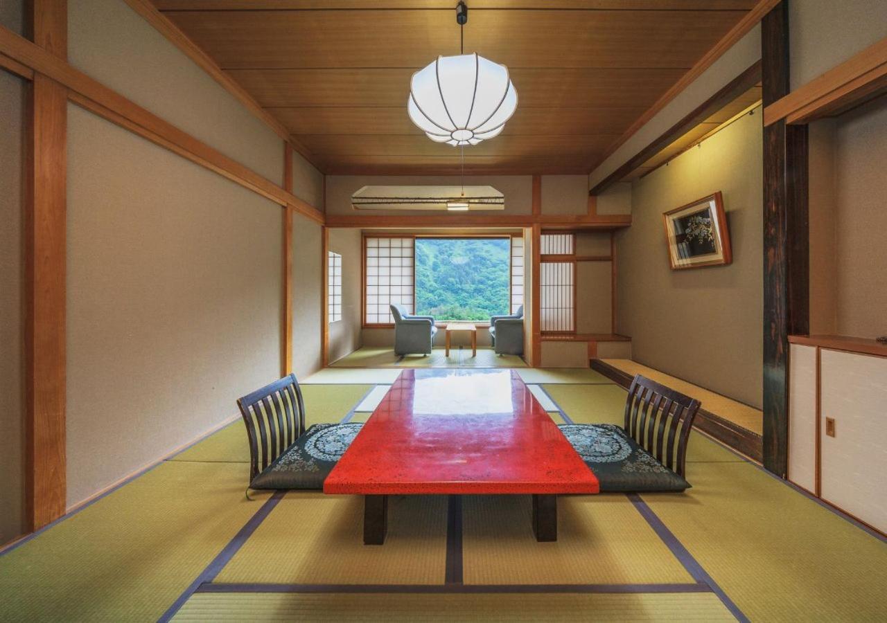 Japanese-Style Room with Valley View - Non-Smoking photo 3