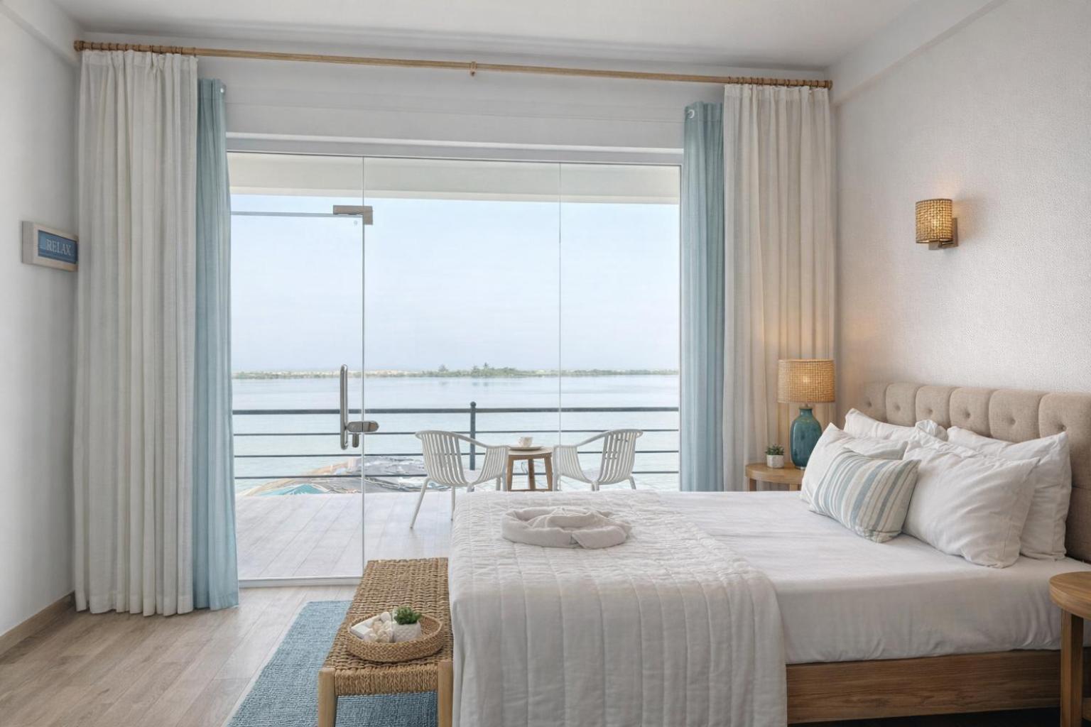 Quadruple Room with Sea View - Photo 1