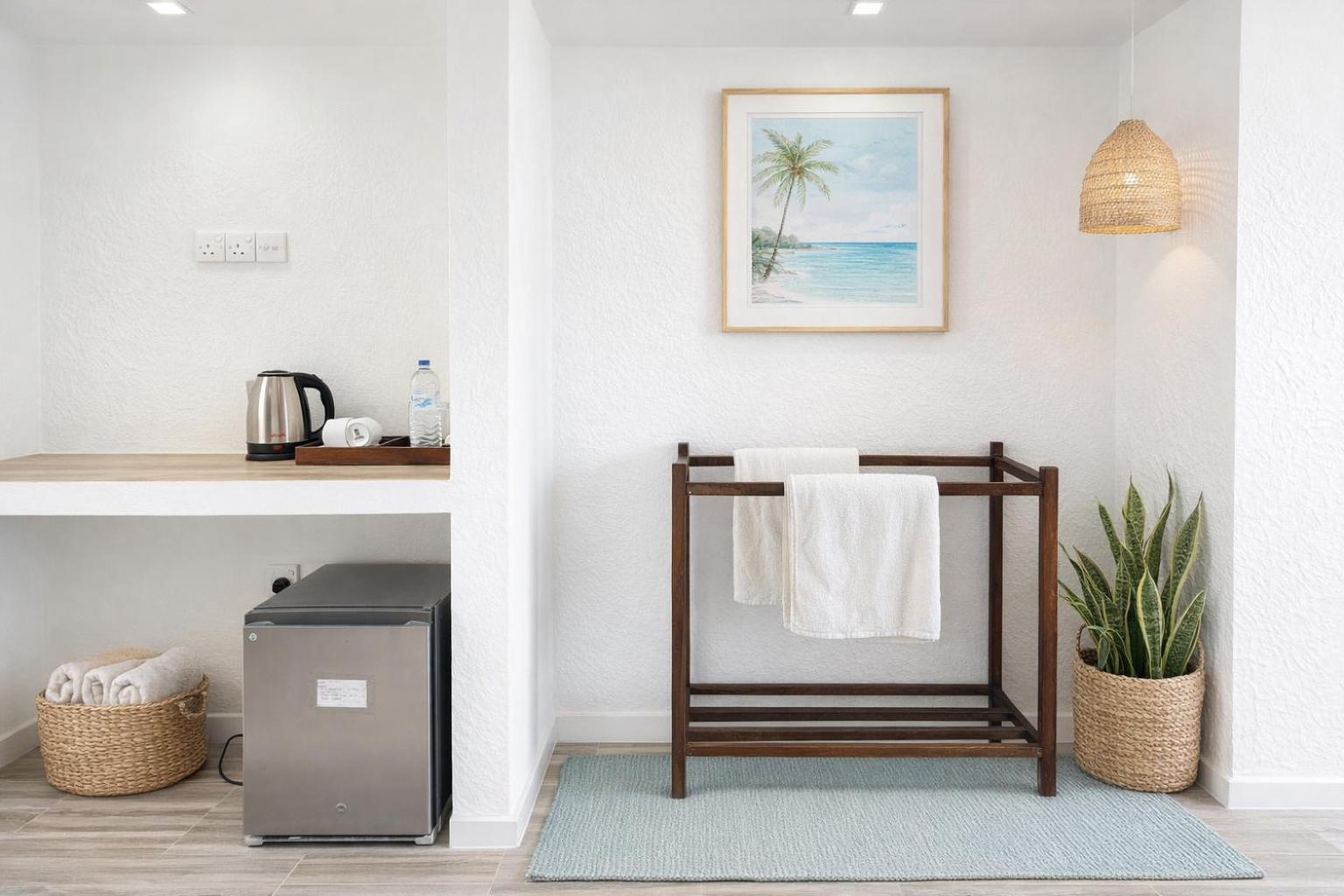 Quadruple Room with Sea View - Photo 2