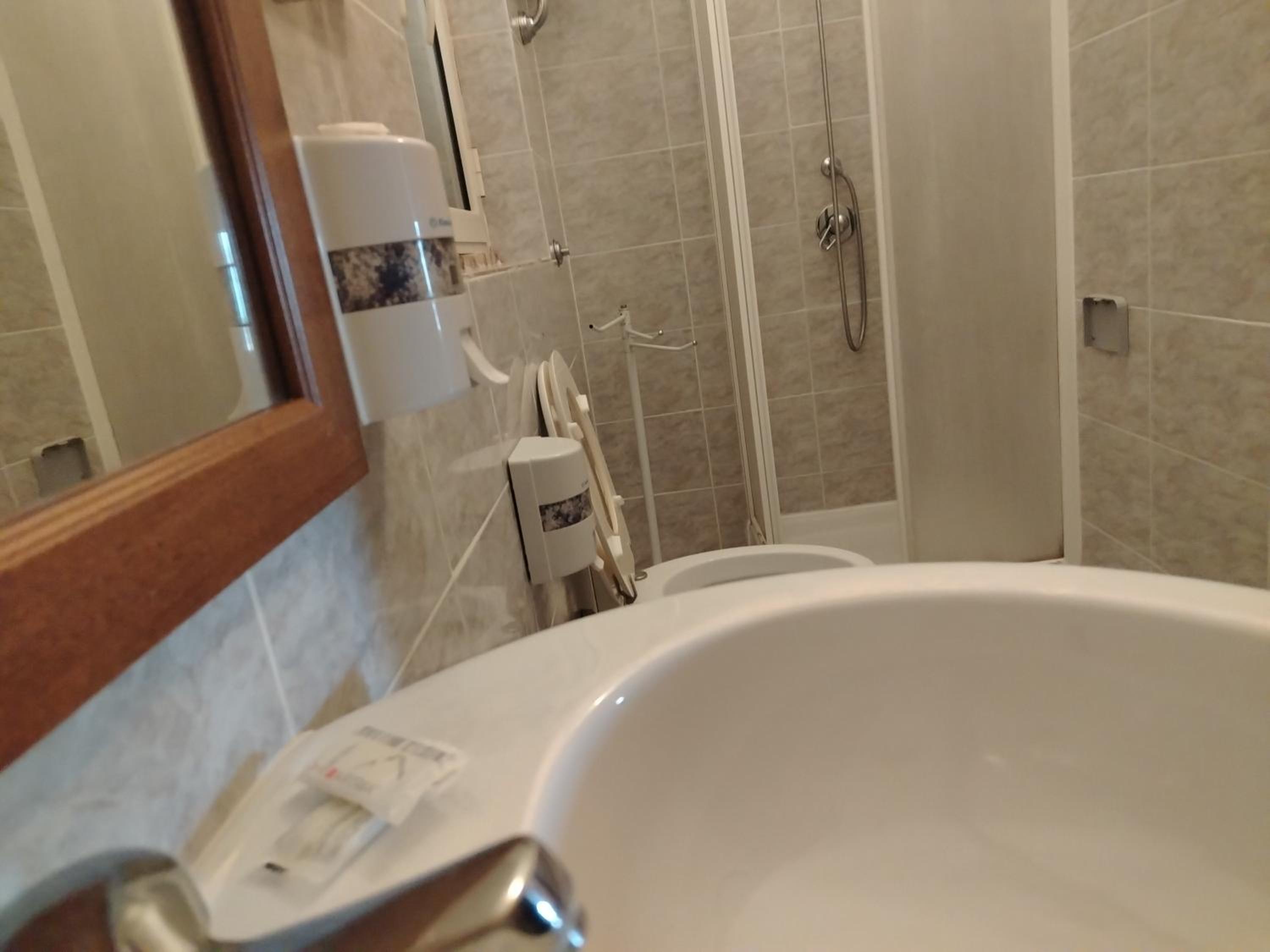 Single Room photo 3