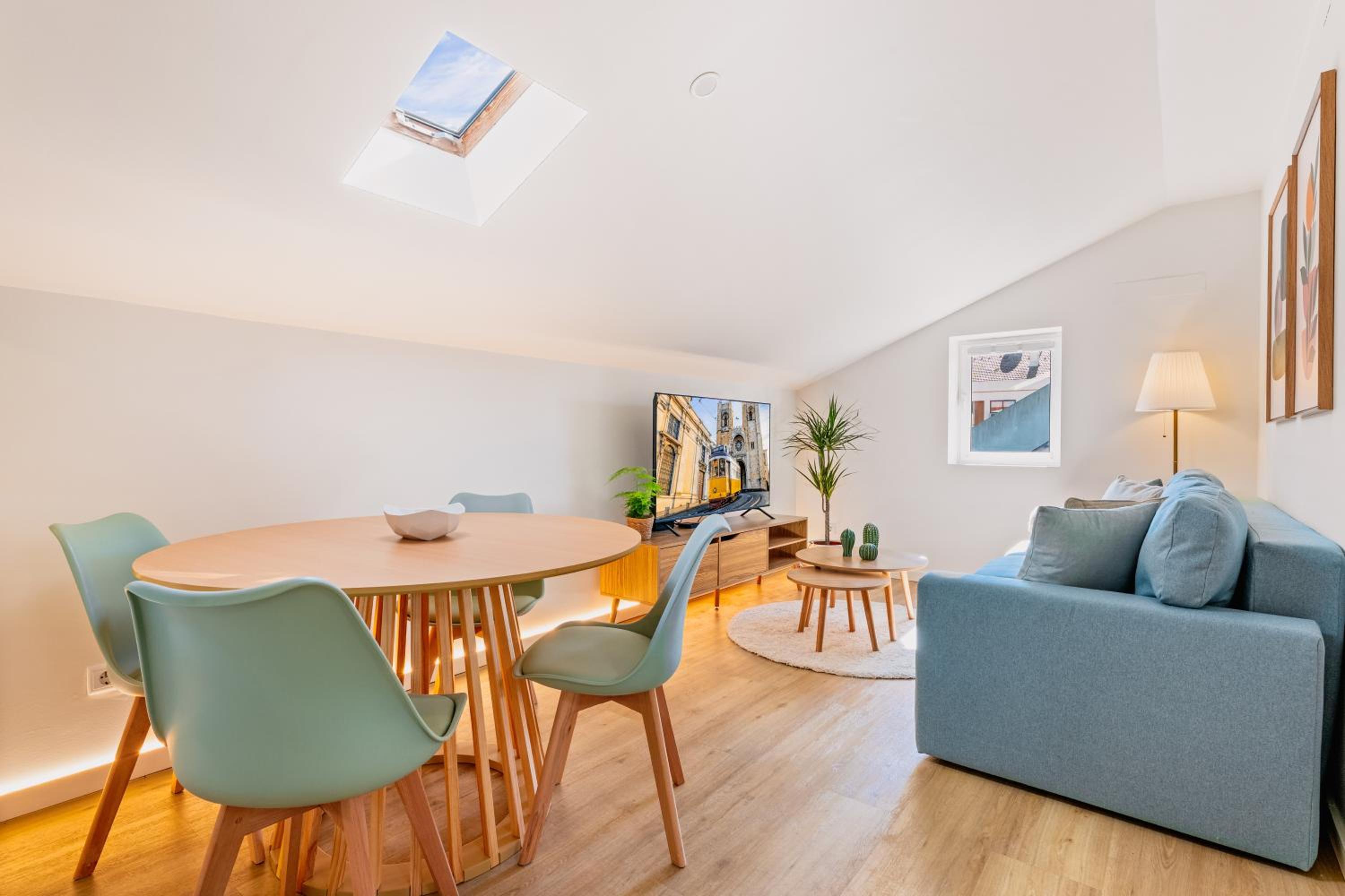 Apartment with Terrace photo 3
