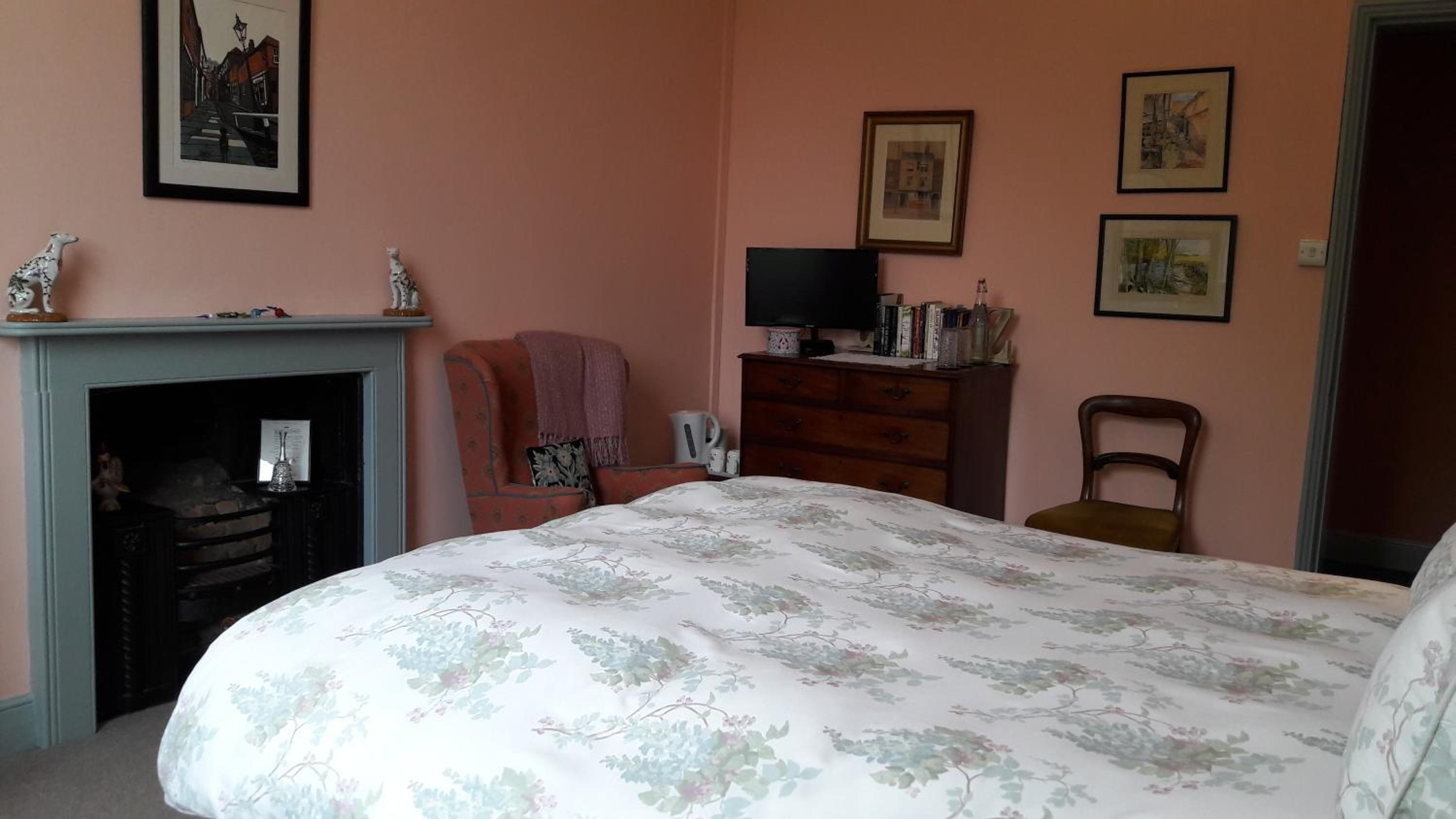 Double Room with Private Bathroom photo 1