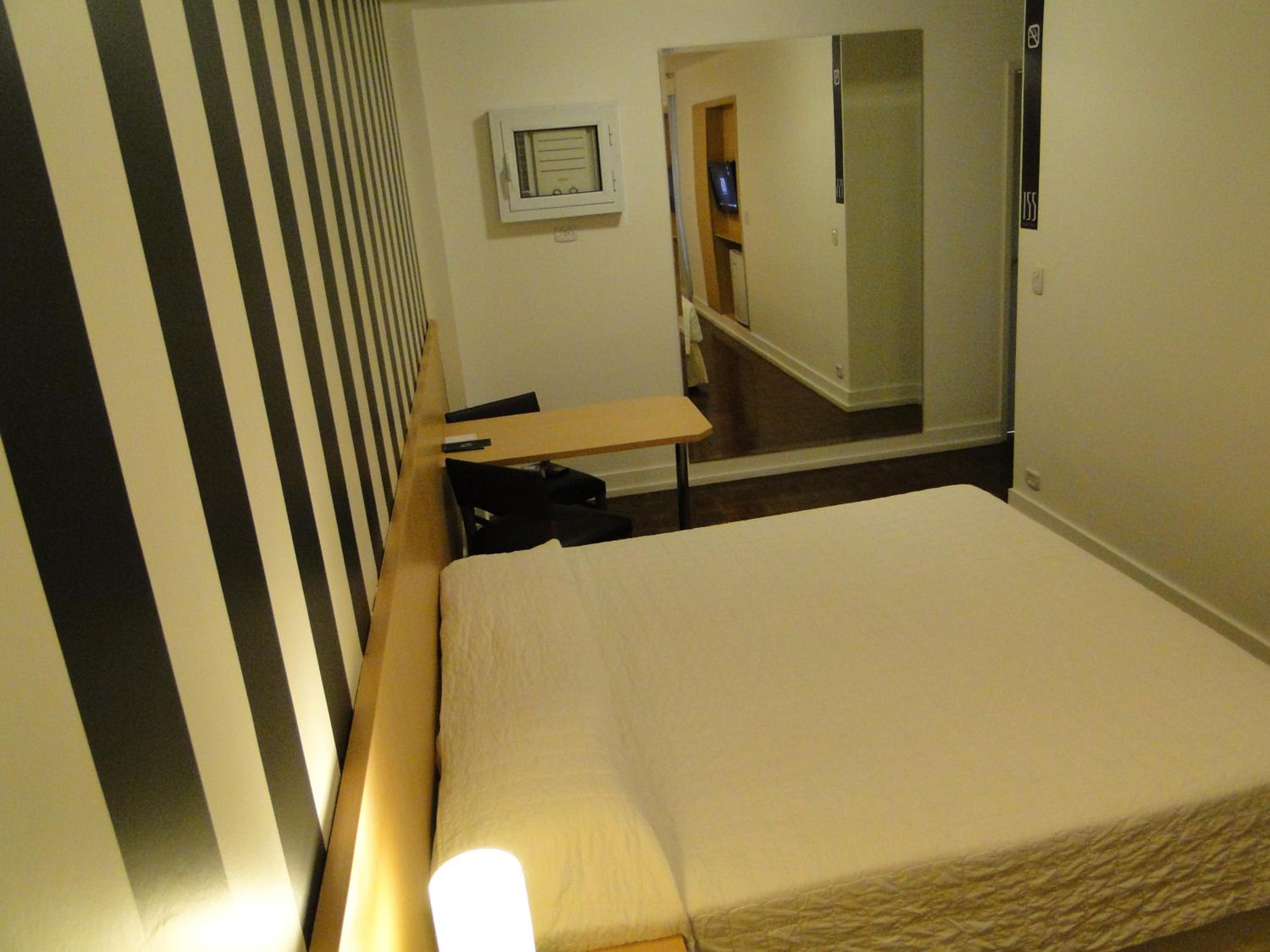 Double or Twin Room - Photo 23