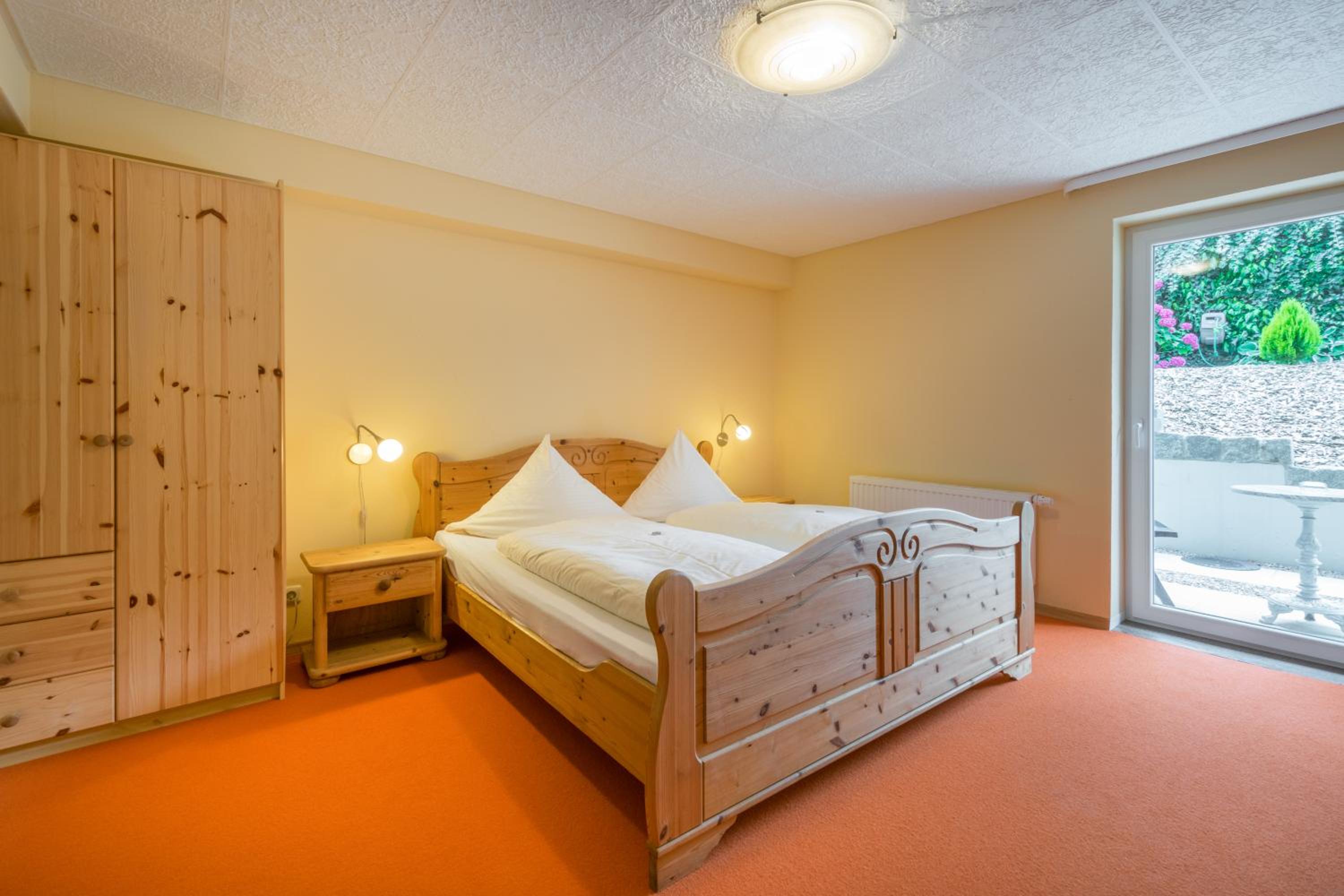 Budget Double Room photo 2