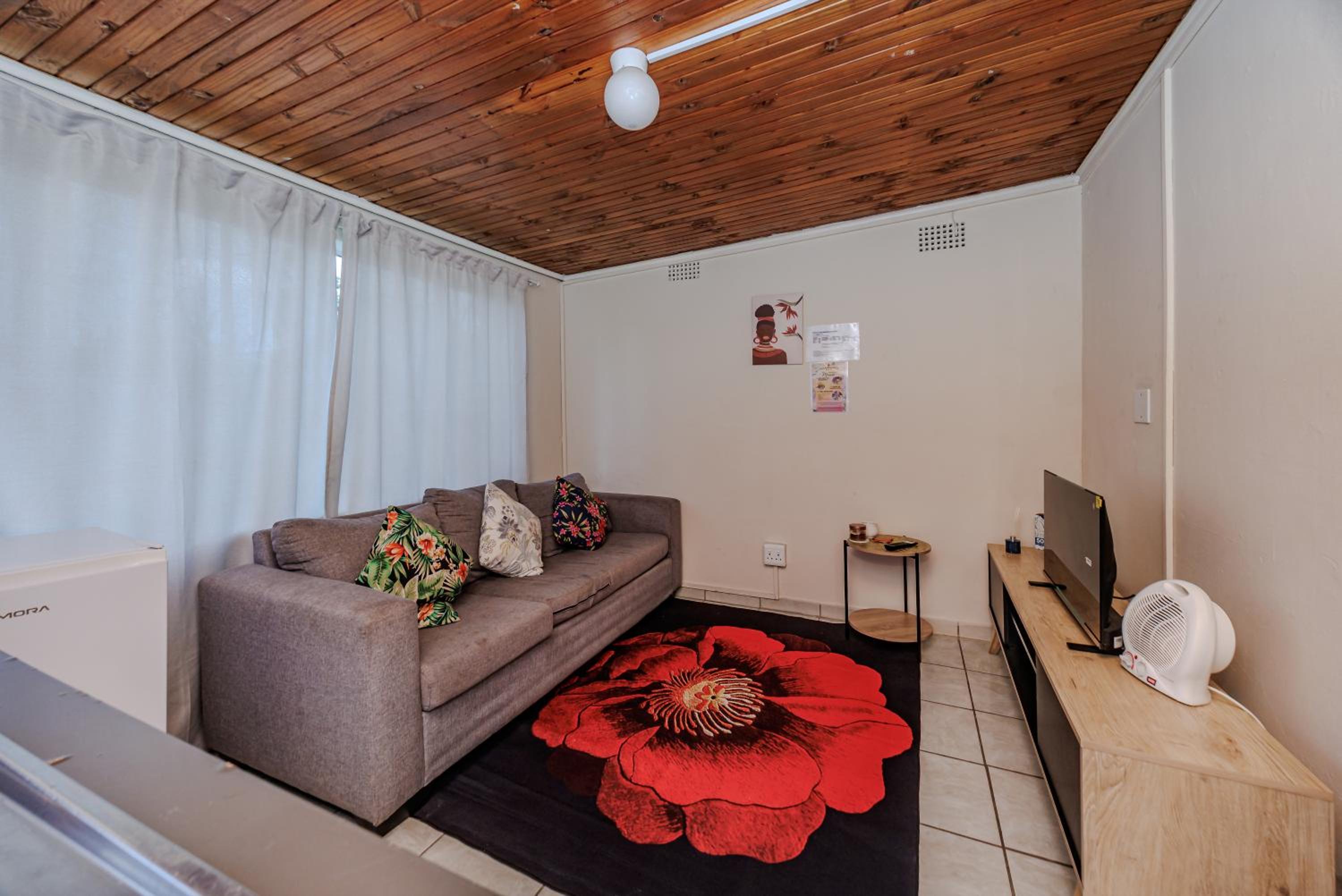 Family Room photo 3