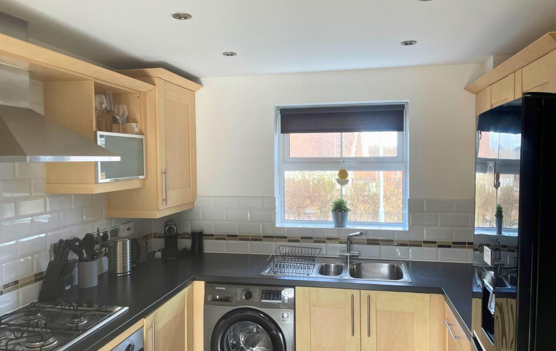 Three-Bedroom House photo 2