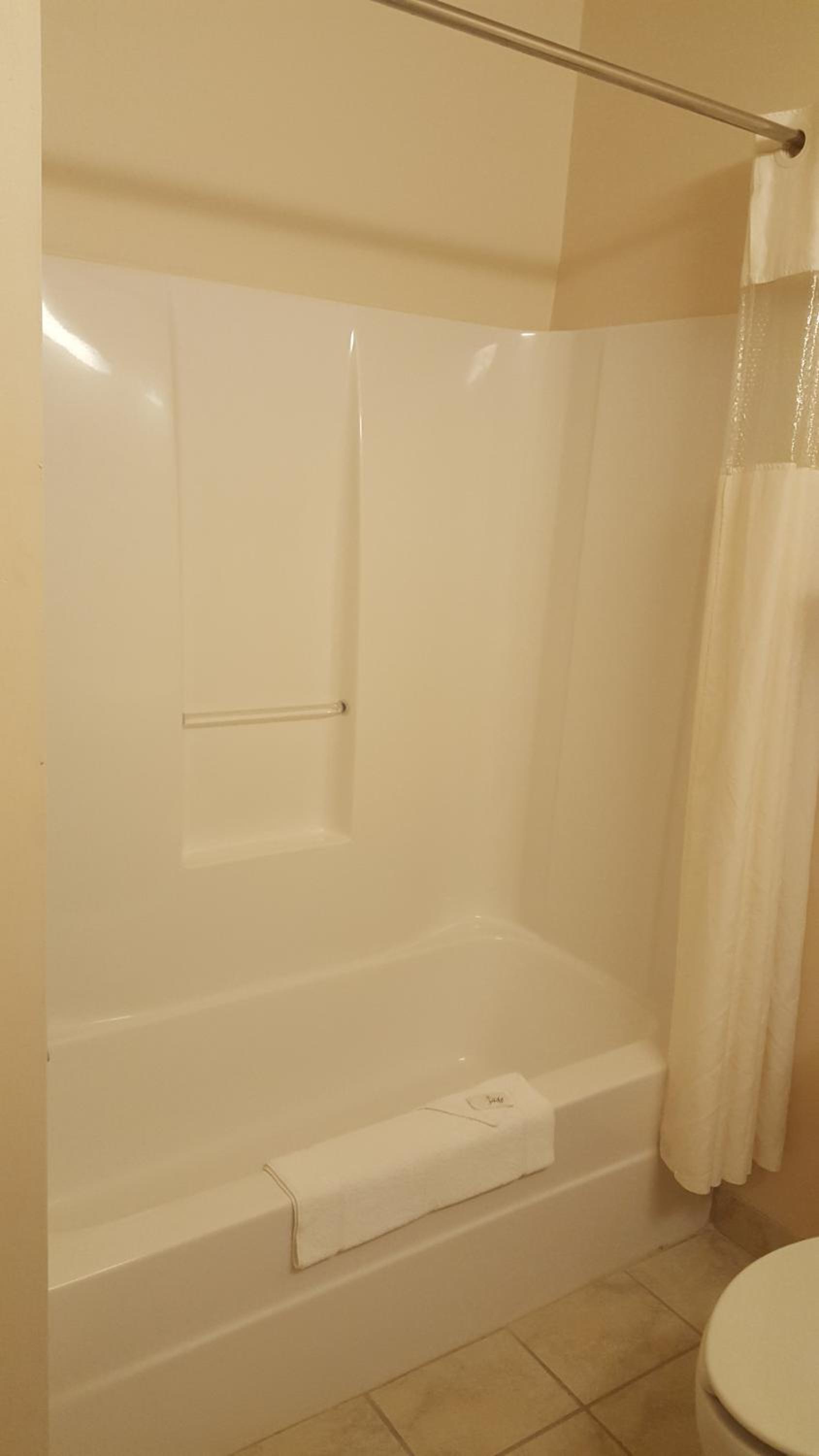 Queen Room with Two Queen Beds photo 1