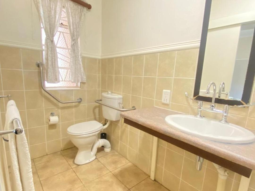 Executive Queen Room