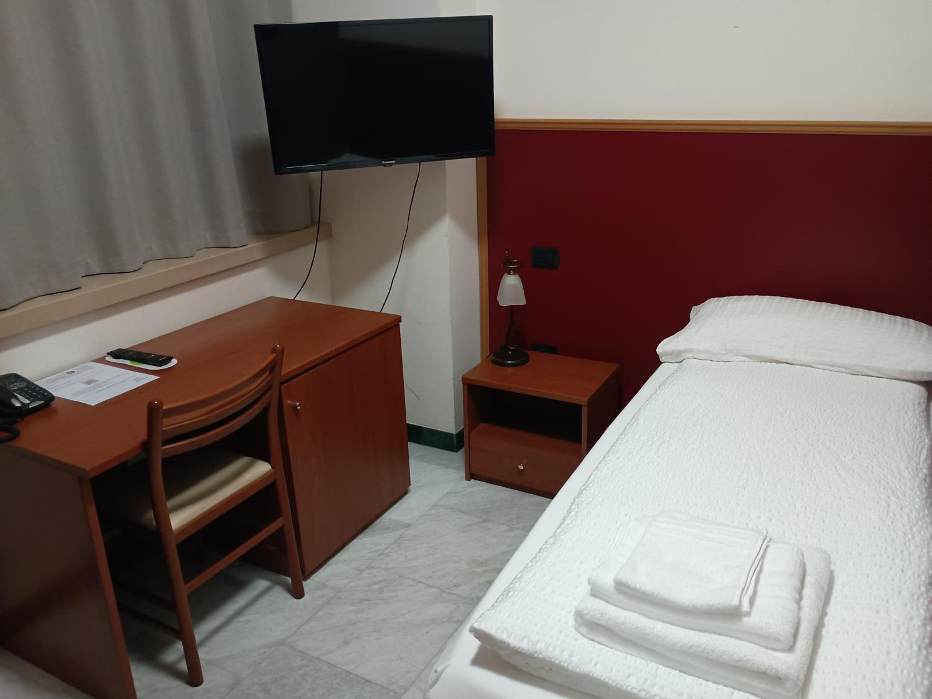 Economy Single Room