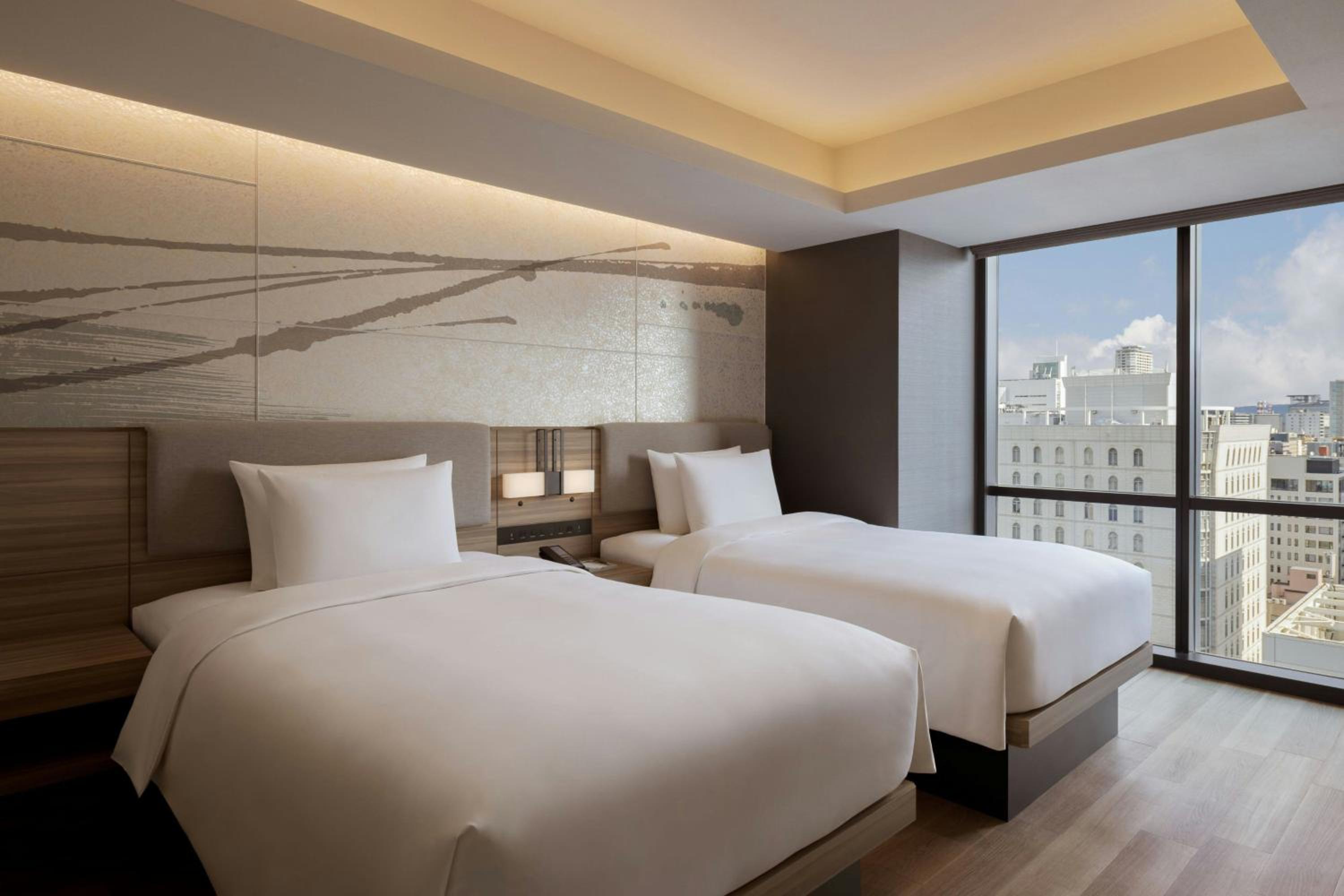 Courtyard Corner Double Suite