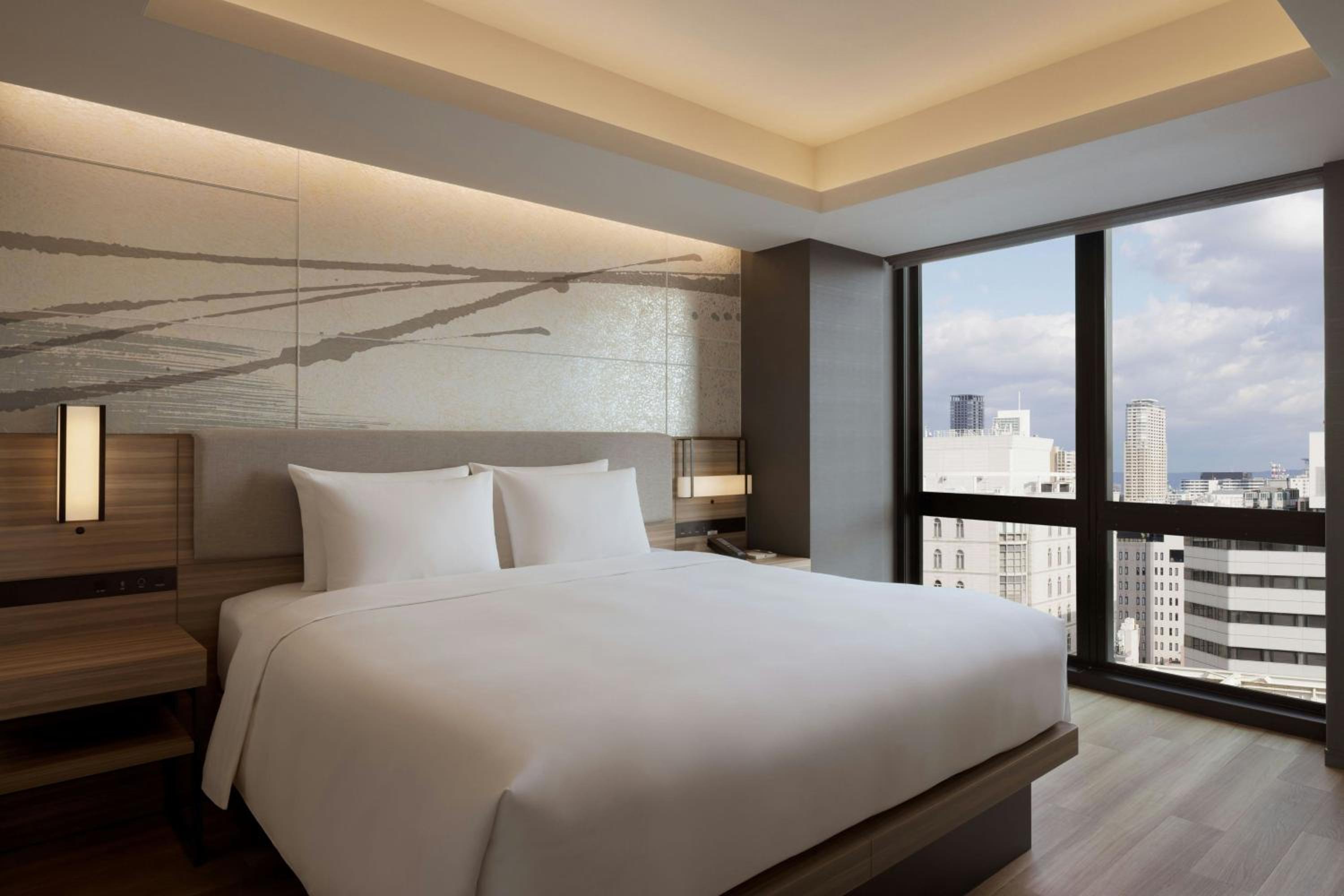Courtyard King Suite