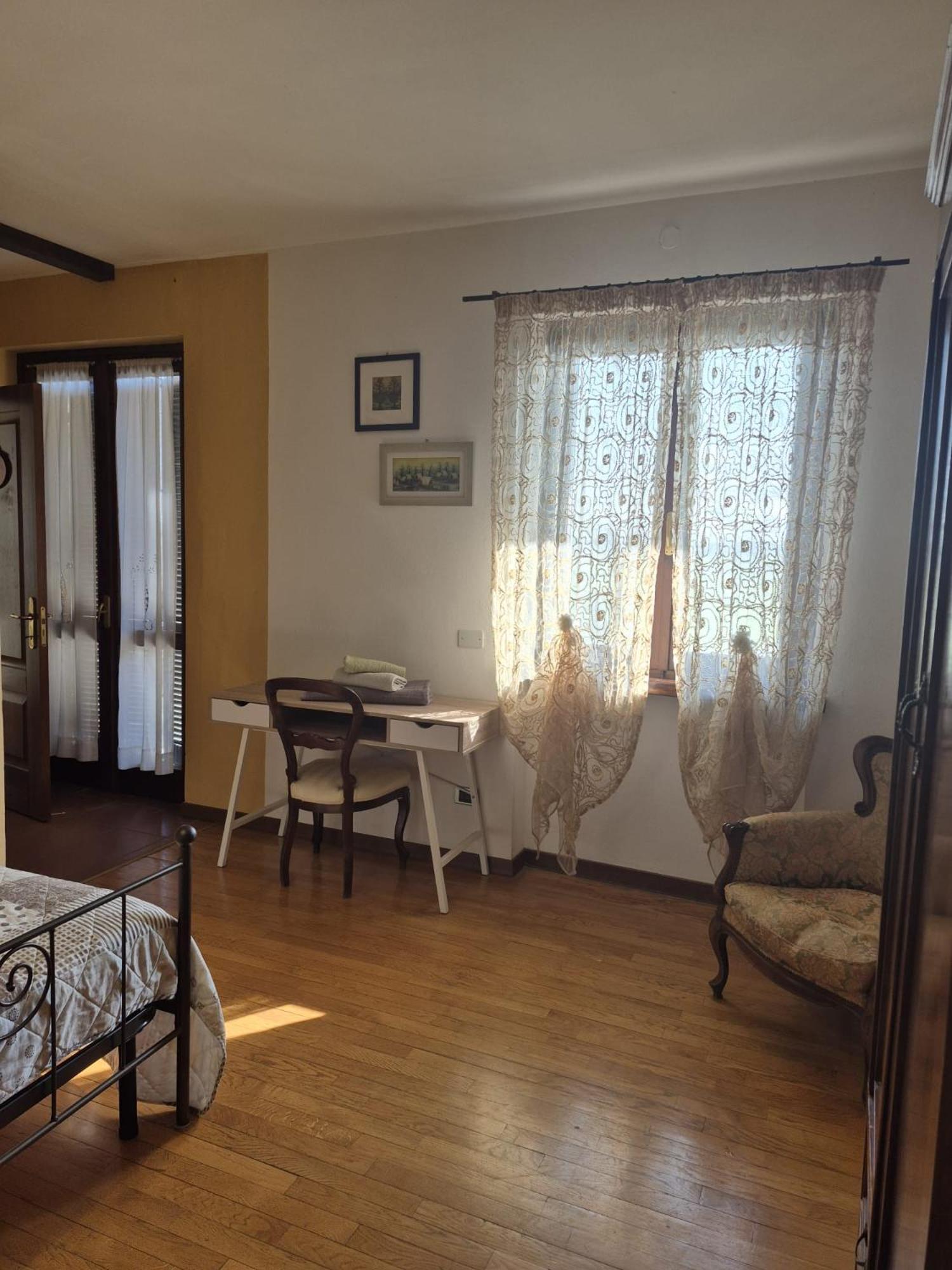 King Room with Balcony photo 1