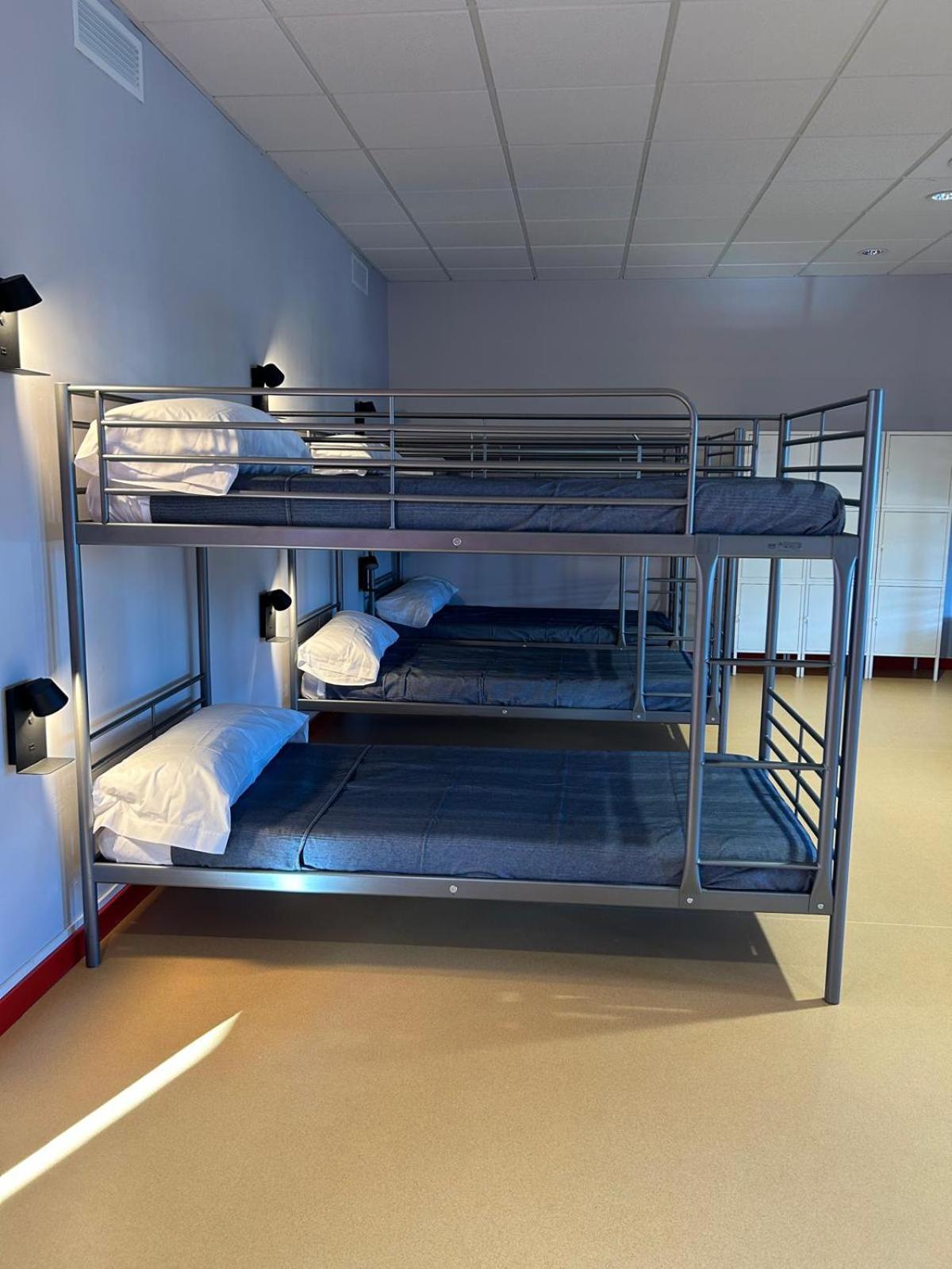 Mixed Dormitory Room photo 1
