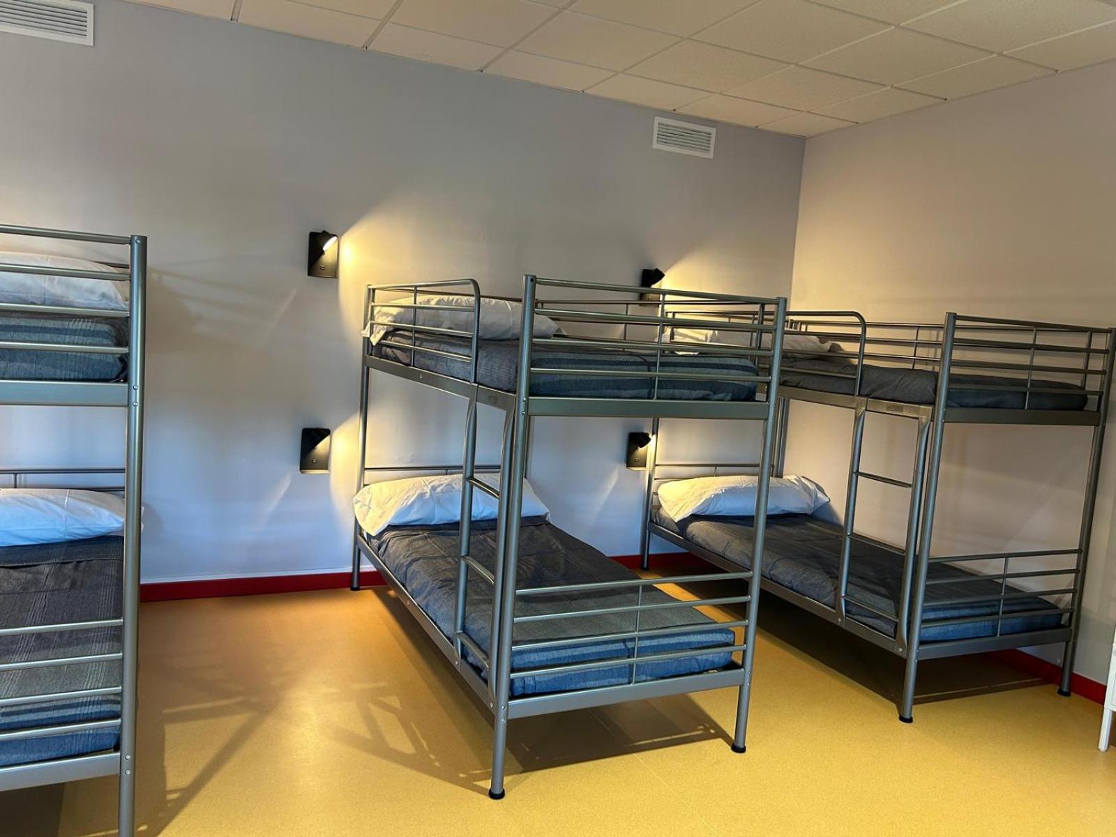 Mixed Dormitory Room photo 2