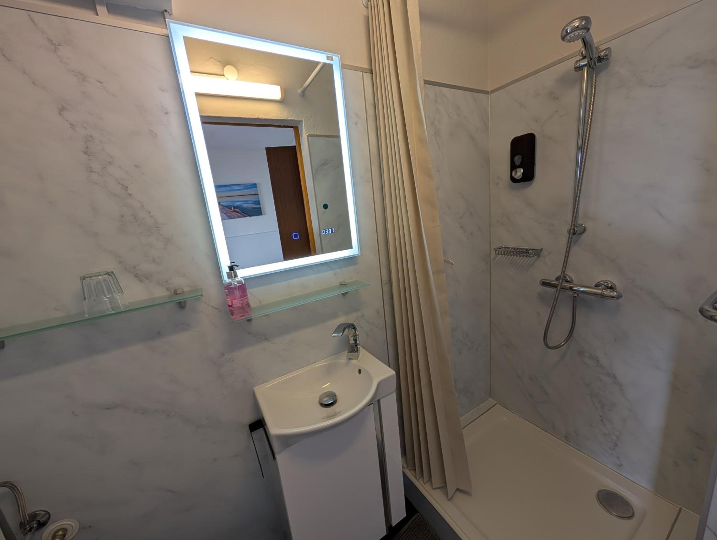Standard Single Room with Mountain View photo 1